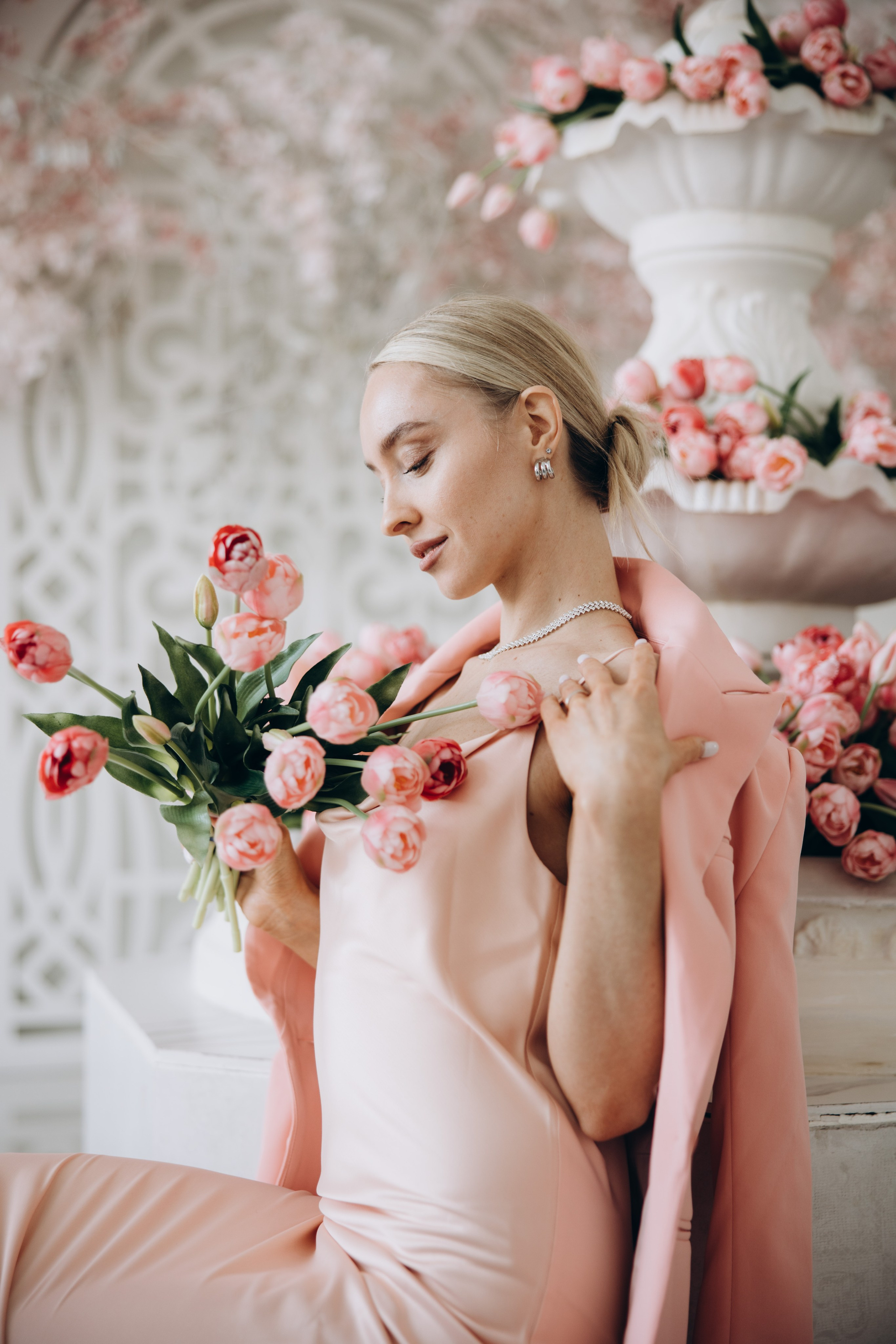 Фотоссесия в зале Авалон. Свадебный фотограф в Дмитрове