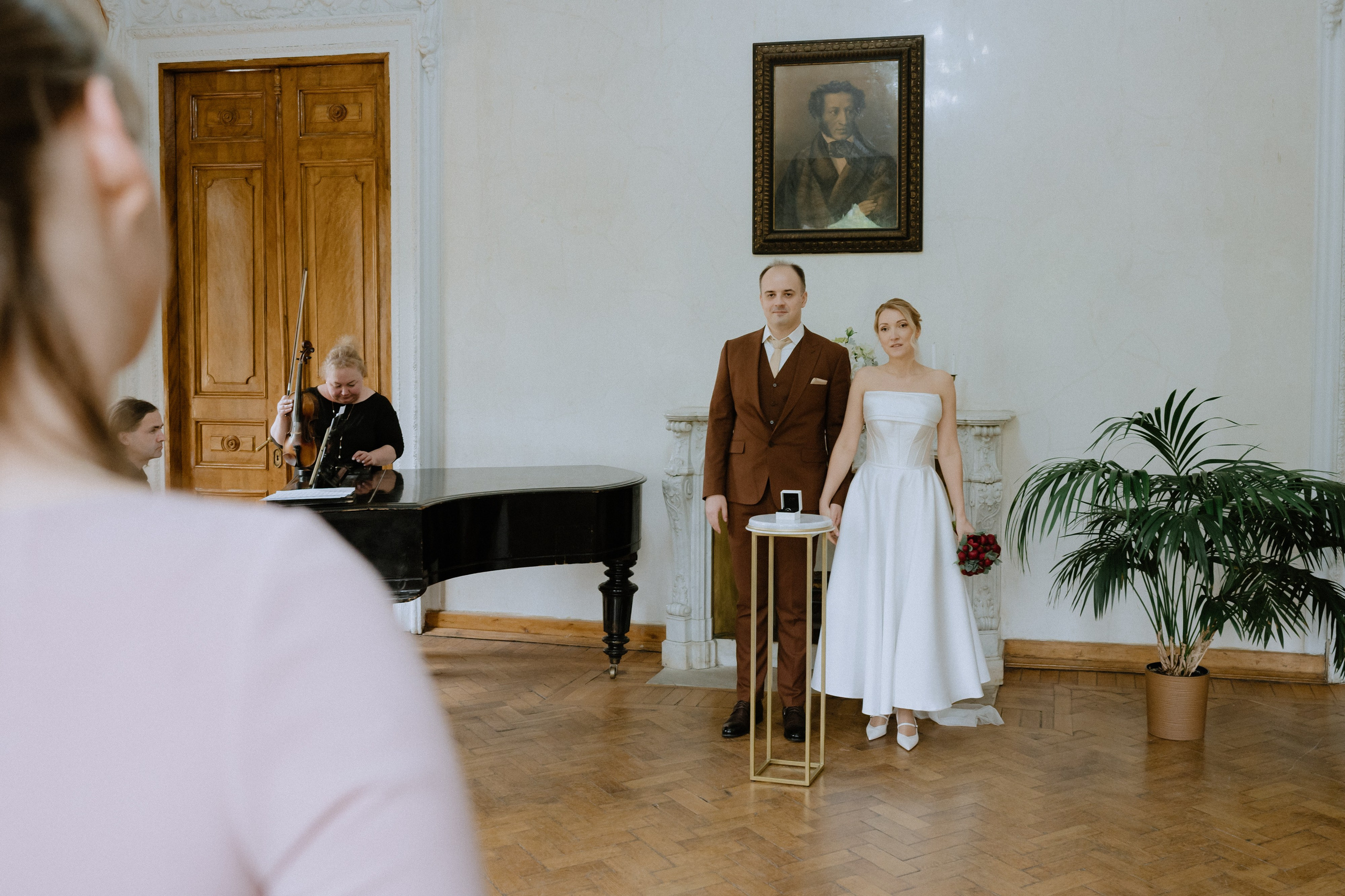 Регистрация брака и свадебная фотосессия в Библиотеке-читальне имени А. С. Пушкина. Свадебный фотограф Москва — Сергей и Татьяна