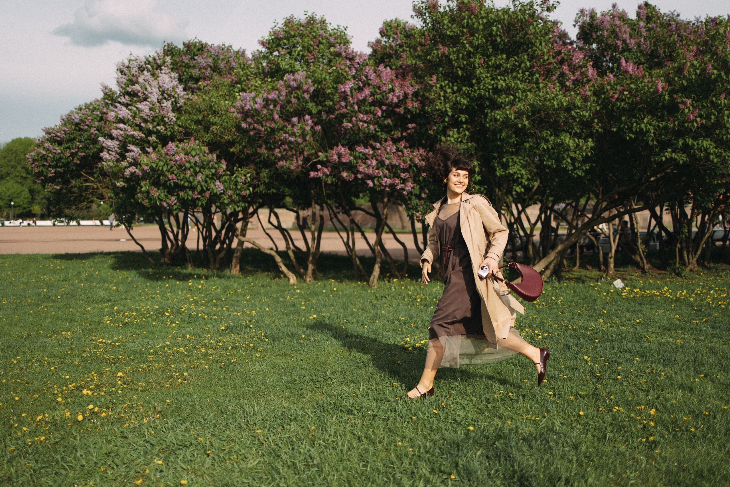 В цветении сирени. Портретный фотограф в Санкт-Петербурге