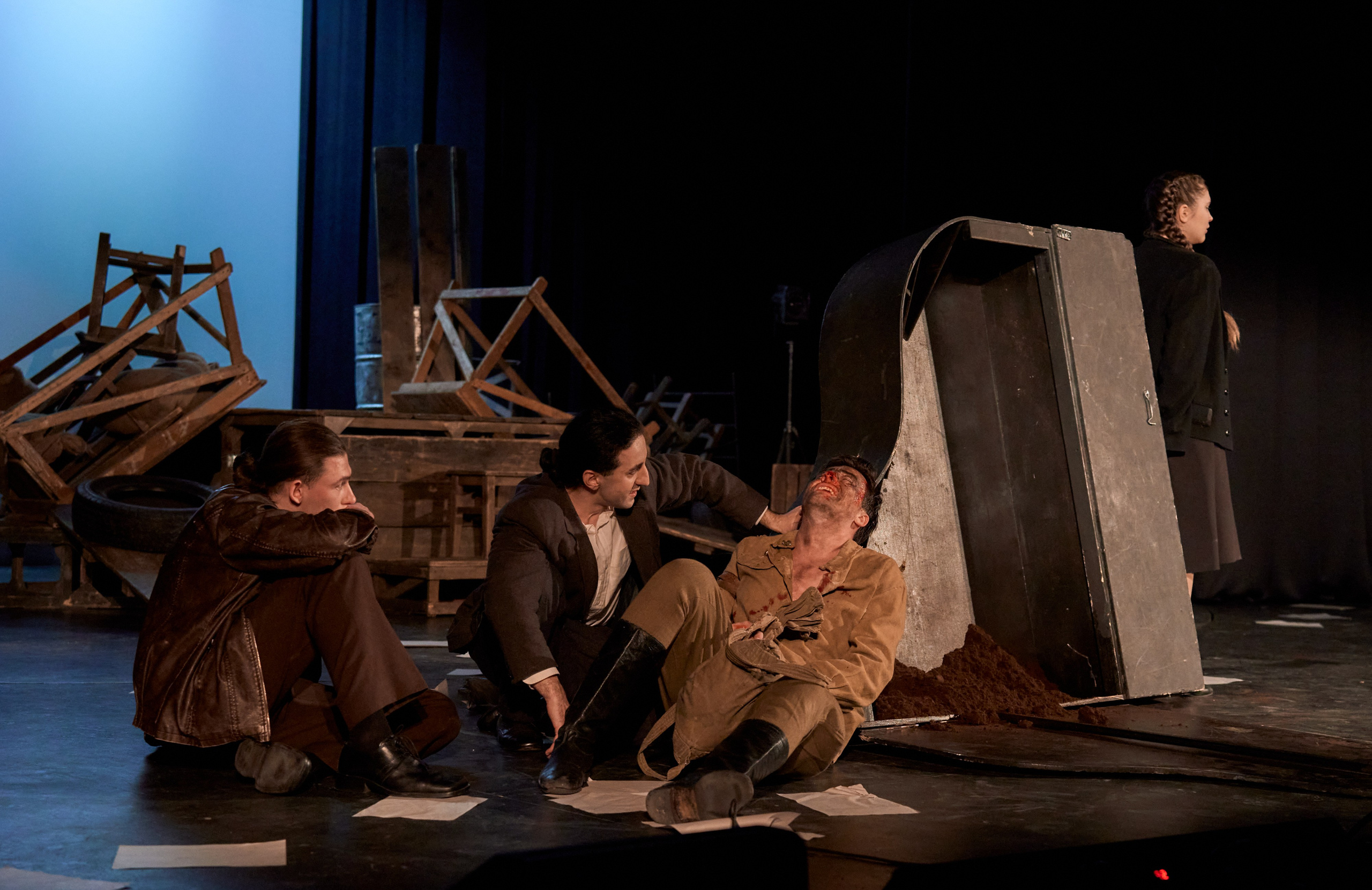 Спектакль Молодая Гвардия. Свадебный фотограф и видеооператор Андрей Любовинин