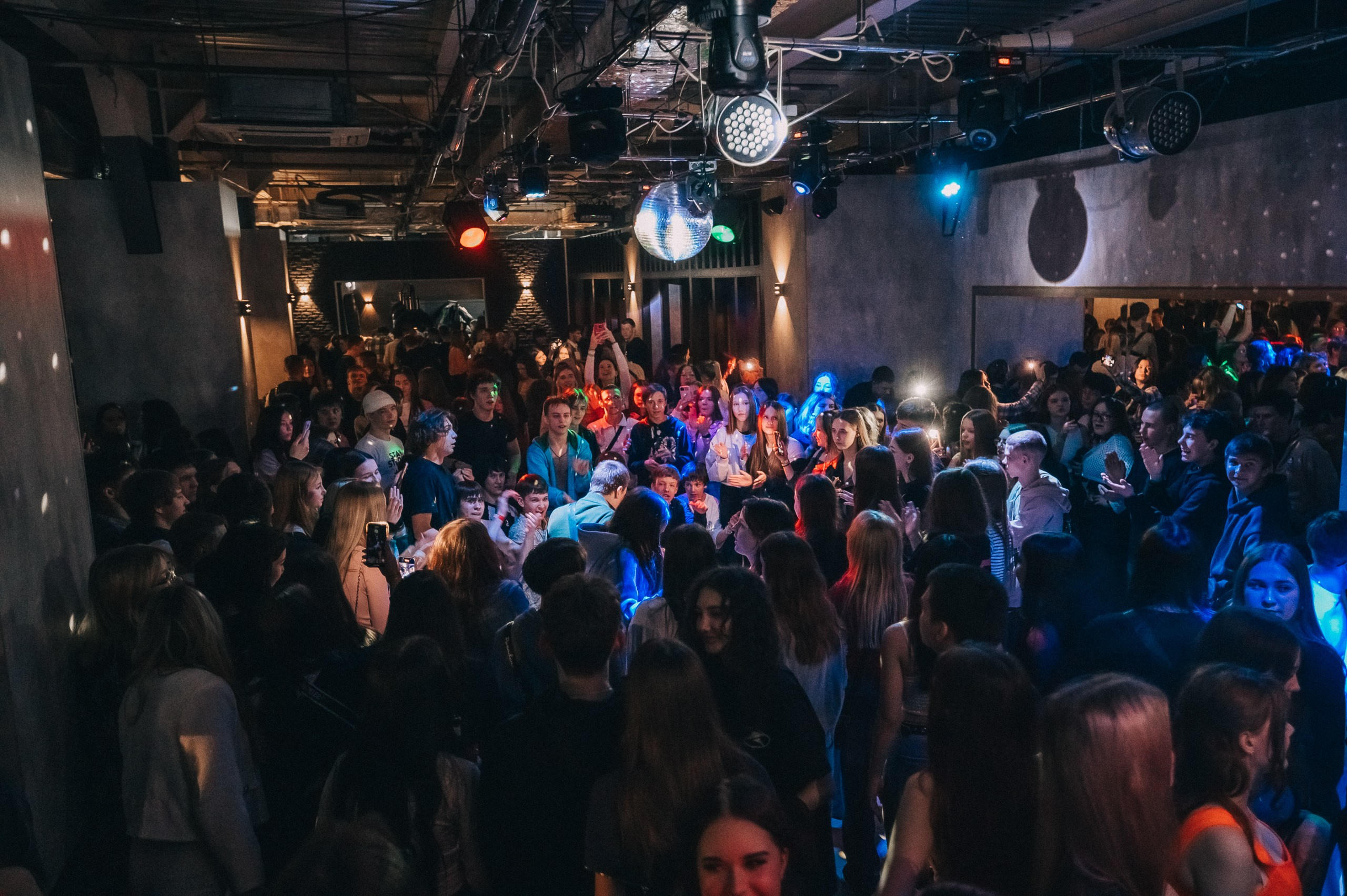 8 MARCH WOMENS DAY PARTY. Фотограф в Кемерово Владислав Шульц