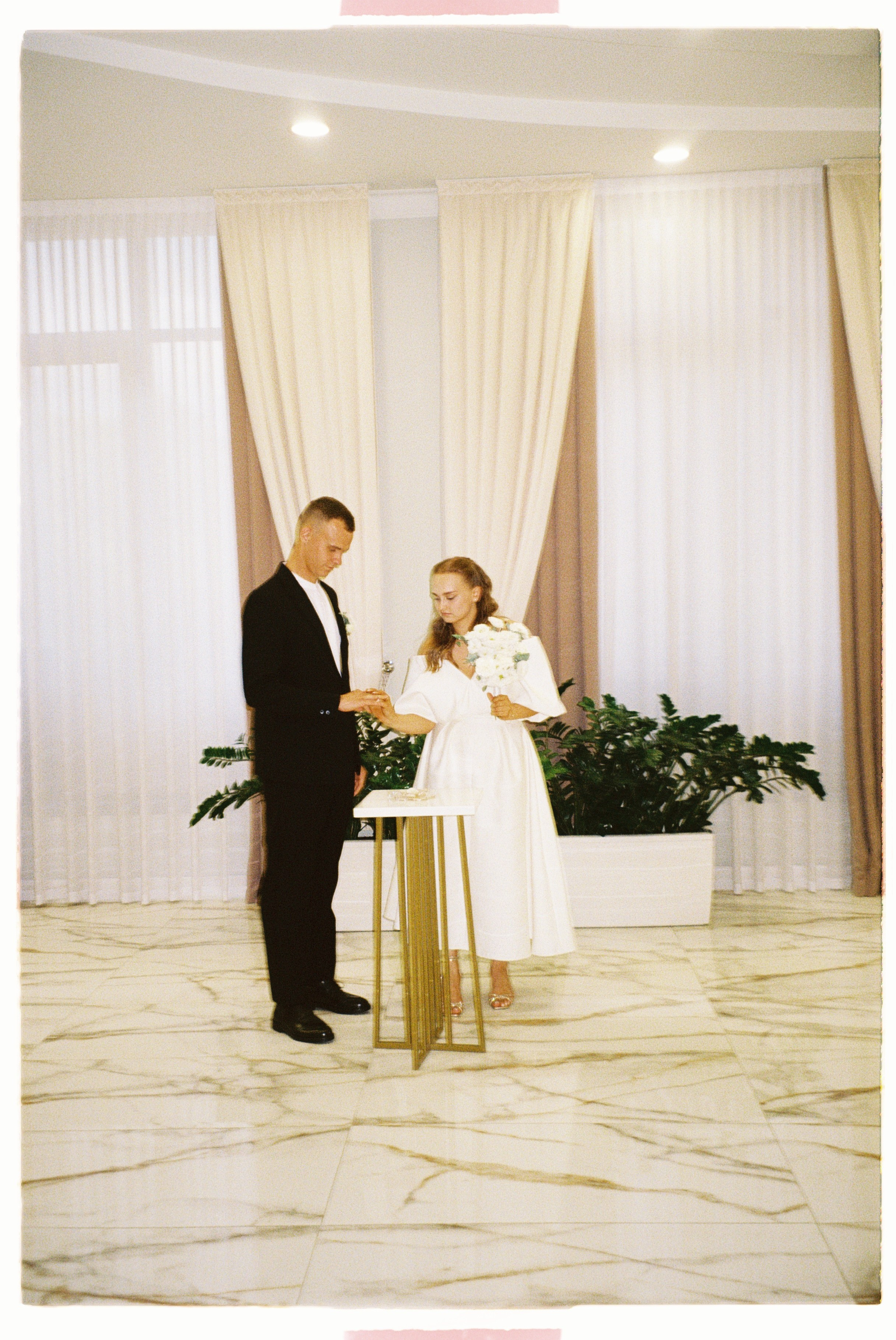 На плёнку (Юля и Саша). Фотограф в Москве — Евгения Прокопенко