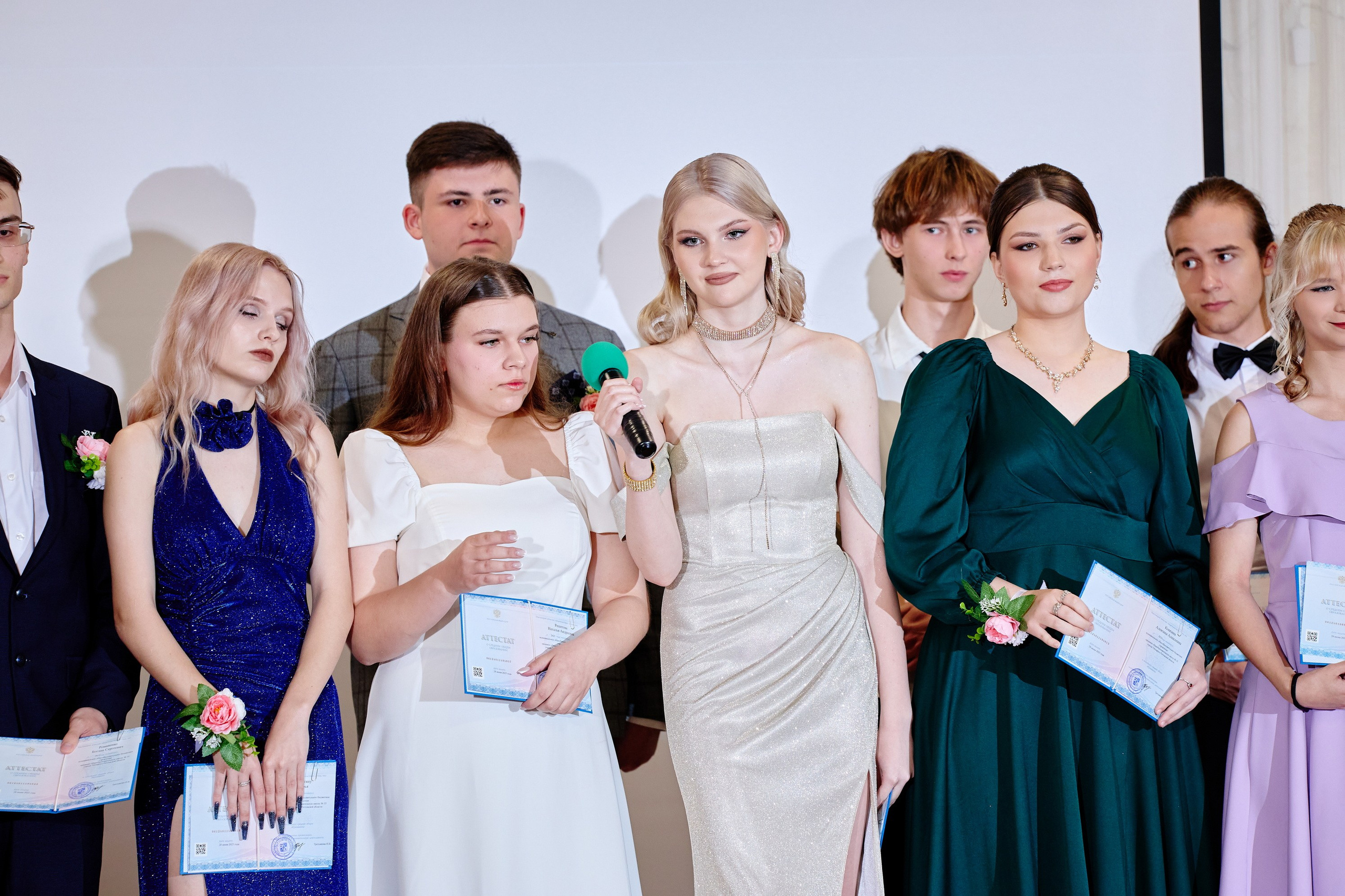 Выпускной 35 Сош. Фотограф Выпускные альбомы Таганрог Сергей Коробченко