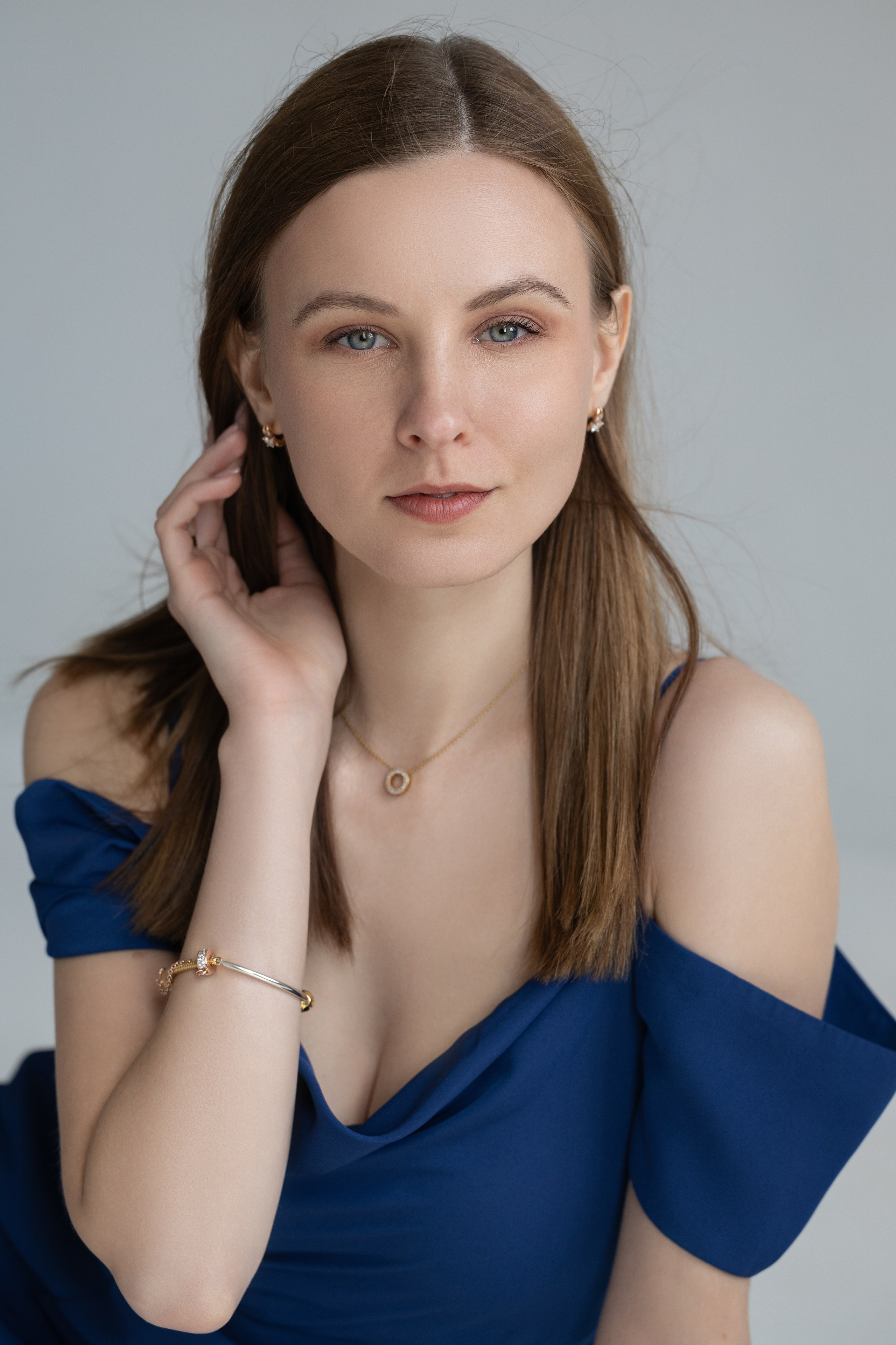 Женский портрет в студии. Фотограф Минск