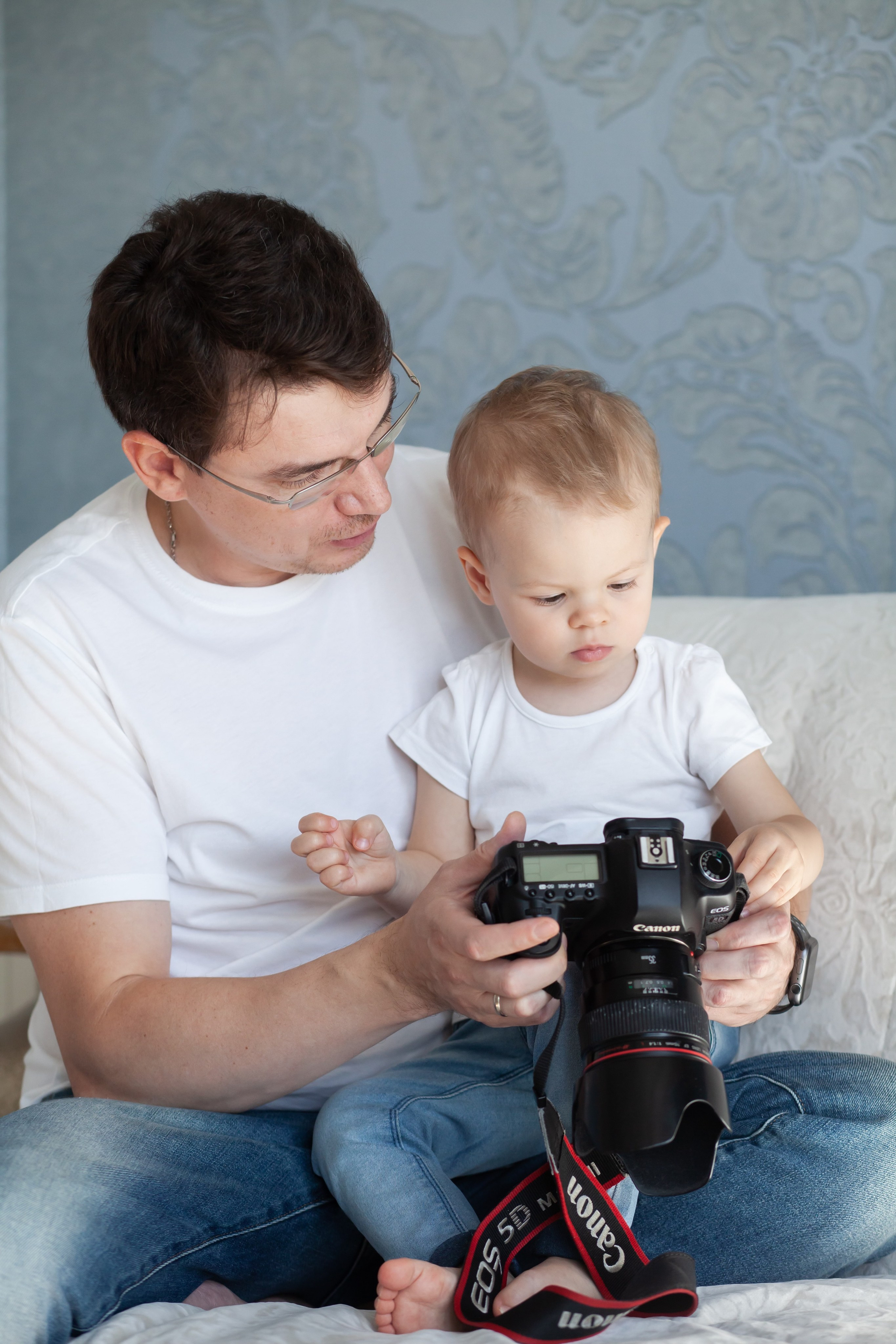 Домашняя съемка с детьми. Фотографы в Москве Светлана Устинова и Сергей Грачев