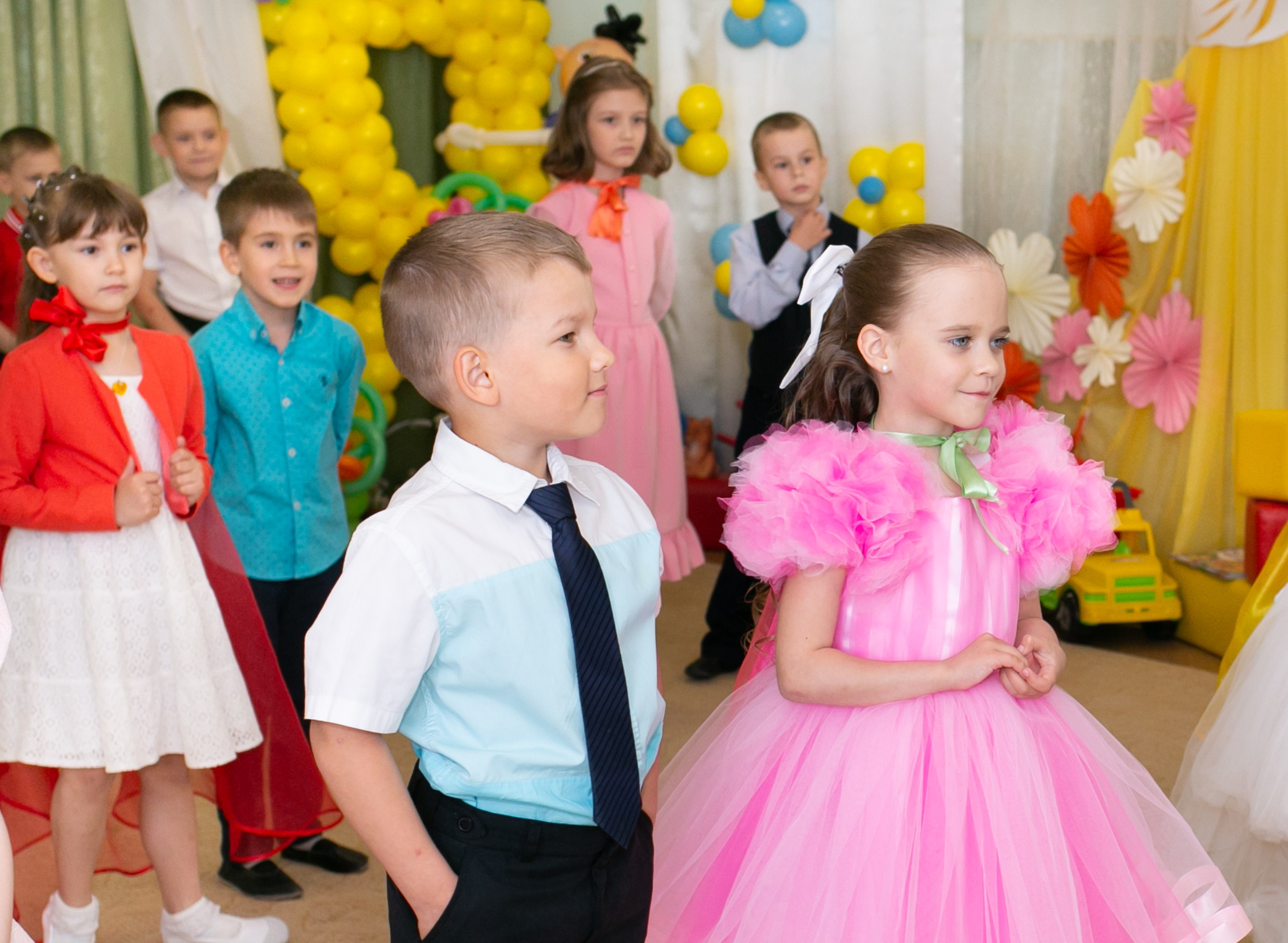 Выпускные и Утренники. Фотограф новорожденных и семейный фотограф НСО г. Бердск Марина Львова