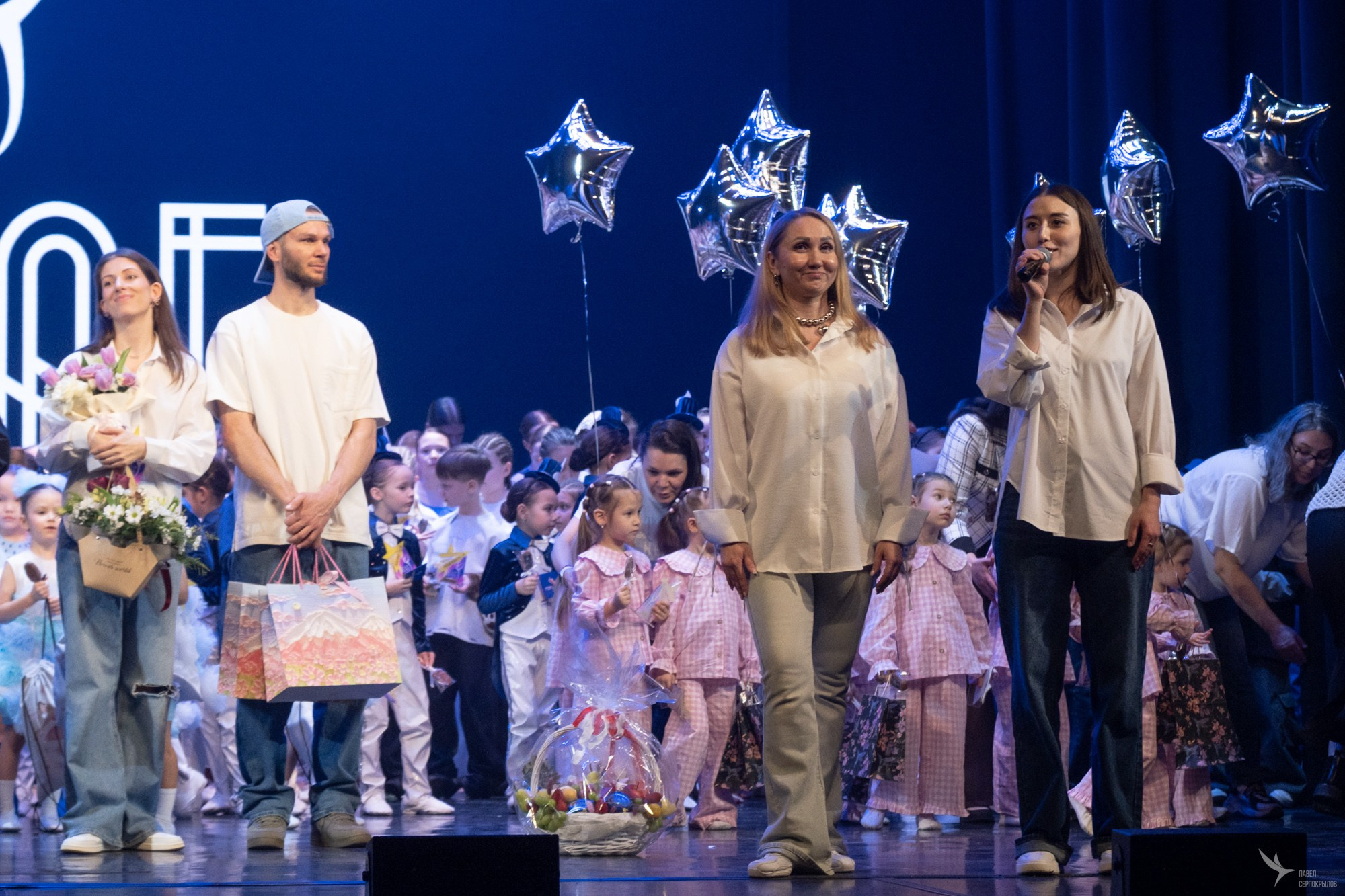 Отчетный концерт студии танца «ШАГ». Репортажный фотограф в Казани Павел Серпокрылов