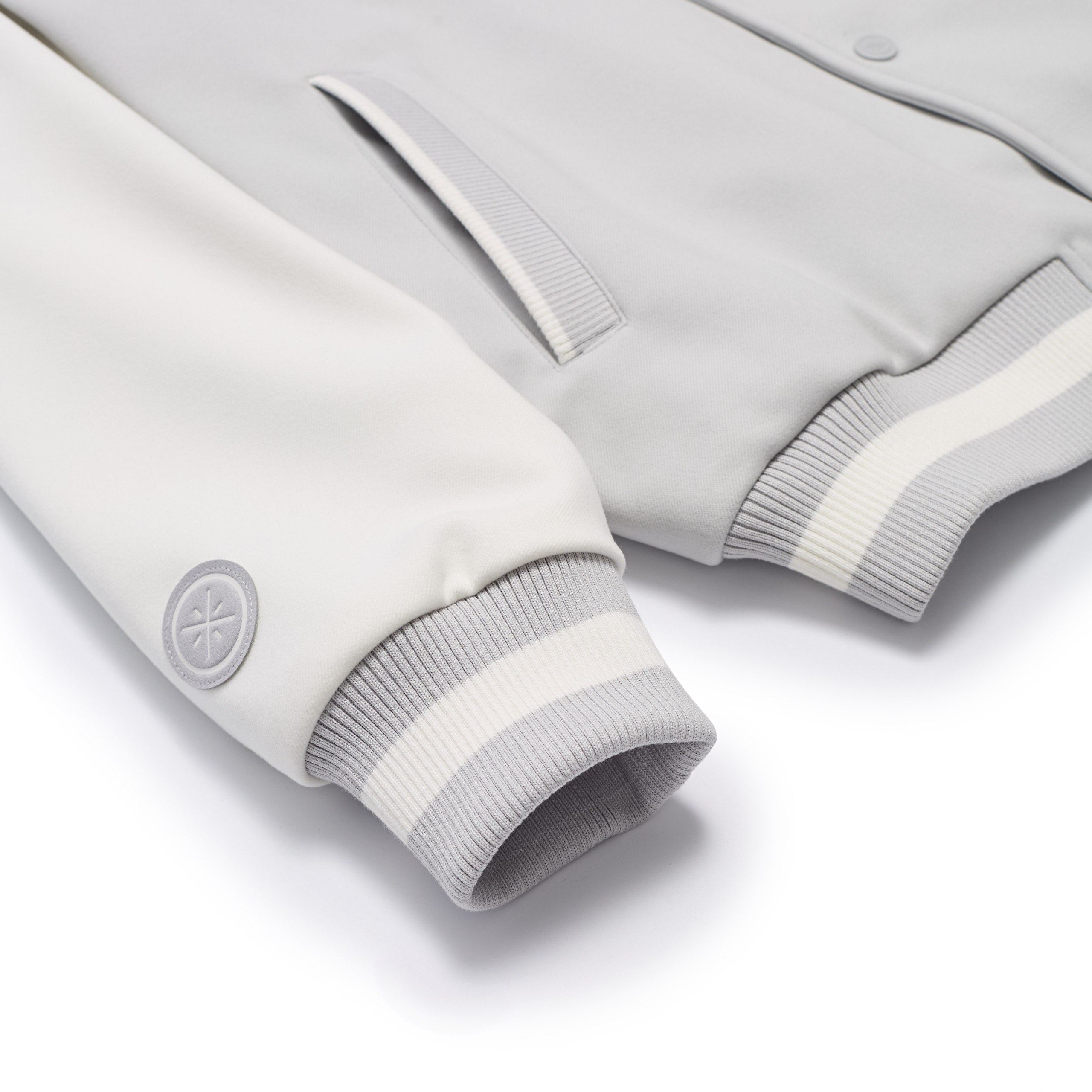 Съемка детской  и взрослой одежды в раскладку    фотосъемка одежды,  фотосъемка спортивной одежды, фотосъемка повседневной одежды, съемка для сайта, фотосъемка для маркетплейсов, фотосъемка дизайнерской одежды, фотосъемка премиумной одежды. фотосъемка бредовых вещей.