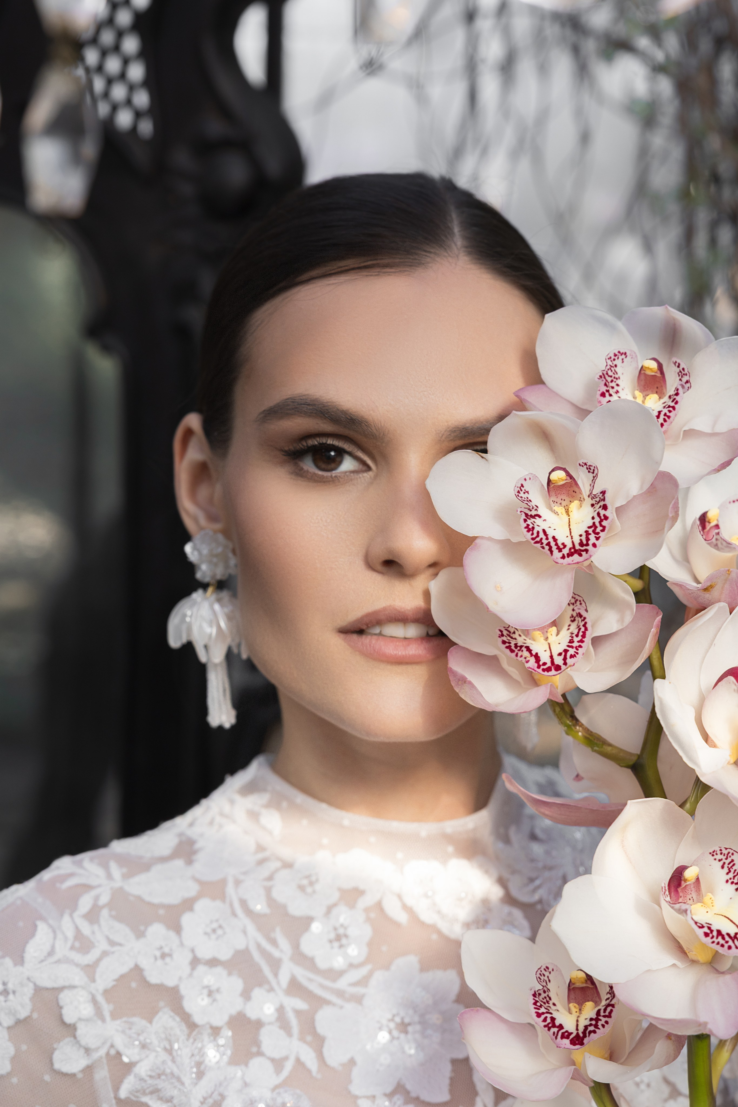 Серафима и Алексей в оранжерее. Свадебный и портретный фотограф в Москве Мария Кравченко