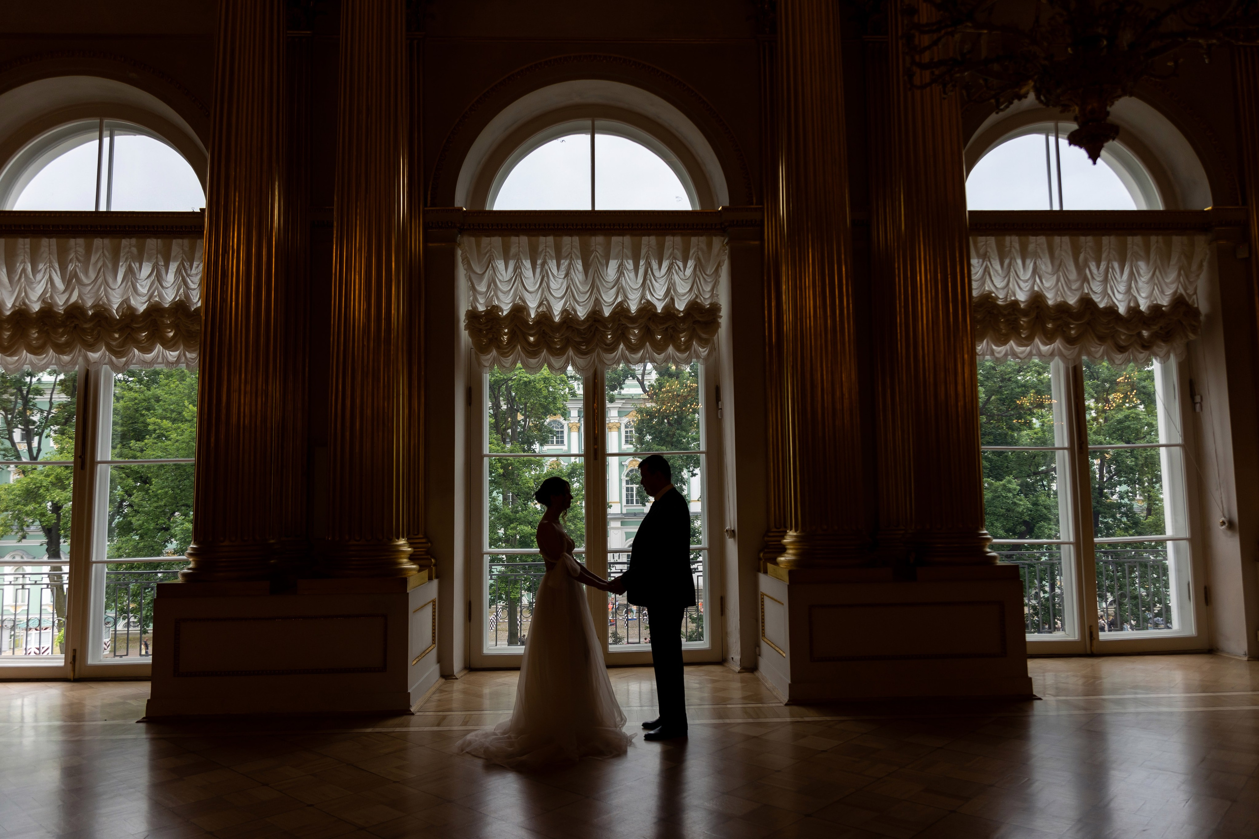 Свадебная фотосессия в Эрмитаже. Семейный и свадебный фотограф в Санкт-Петербурге Татьяна Швыкова