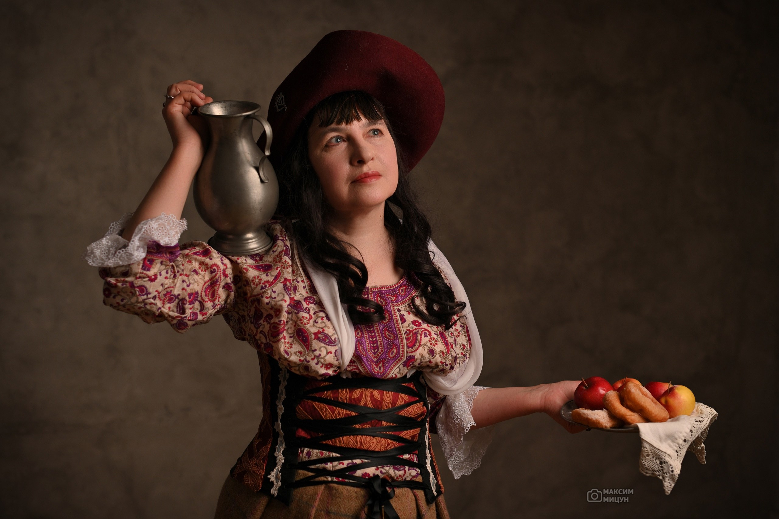 Портреты в студии. Фотограф Максим Мицун. Портрет, свадьба, репортаж, каталог