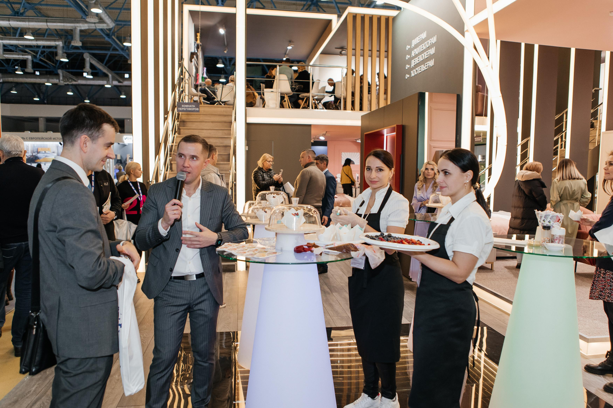 АНГСТРЕМ выставка. Фотограф в Москве Дмитрий Жарков