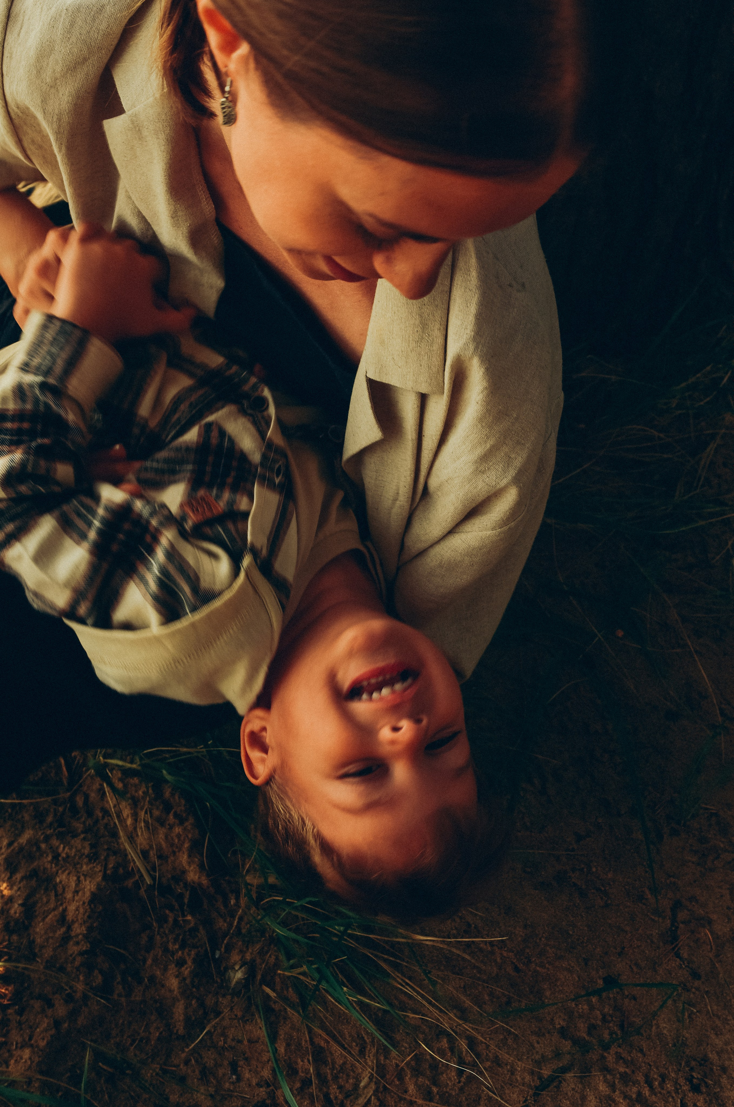 Фотопрогулка мама и сын. Екатерина и Илай. Семейный и свадебный фотограф в Санкт-Петербурге Яна