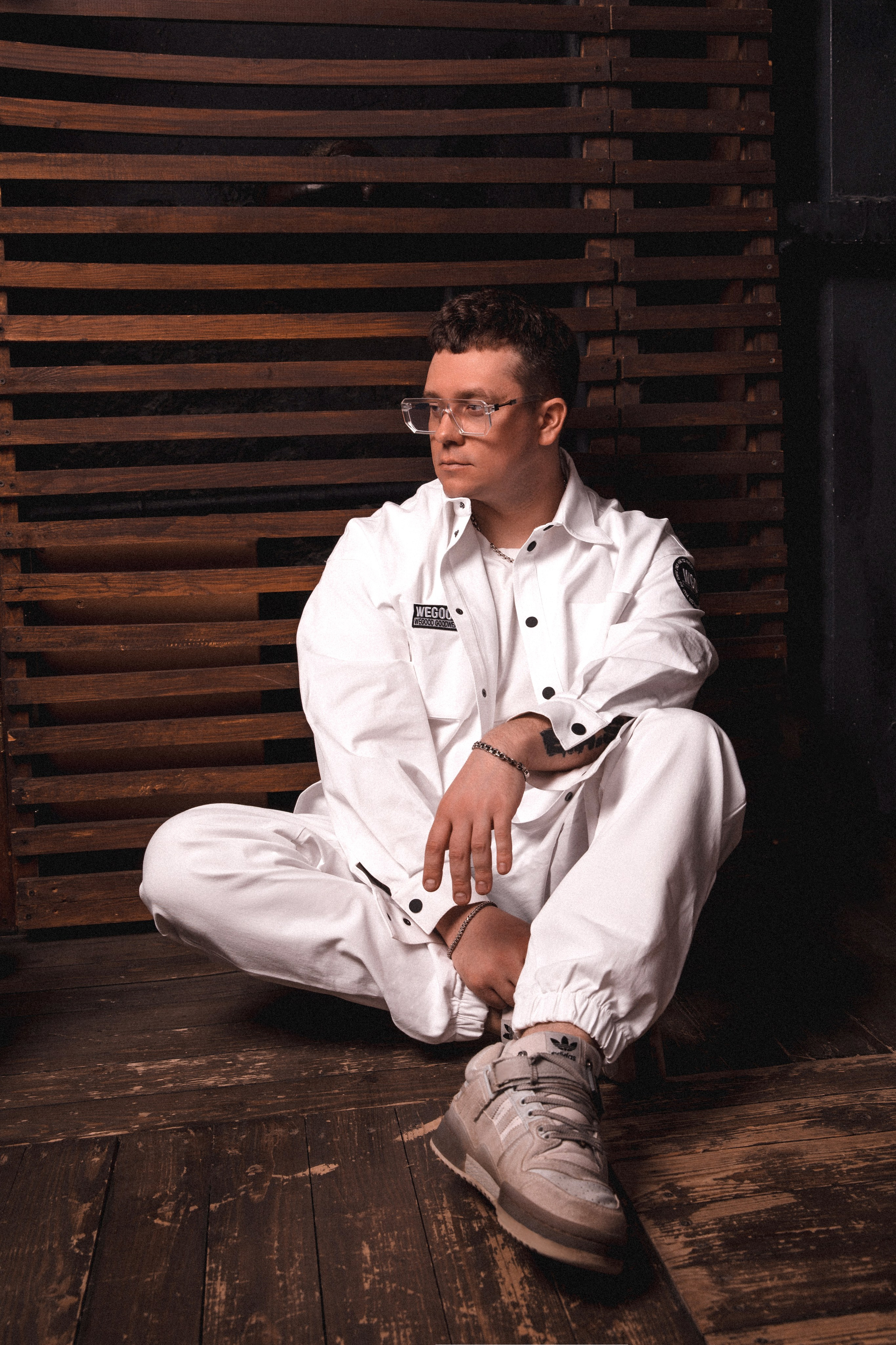 Фотосессия на обложки трека для KALVADOS. Photographer Viktoriya Markushina «My world throug»