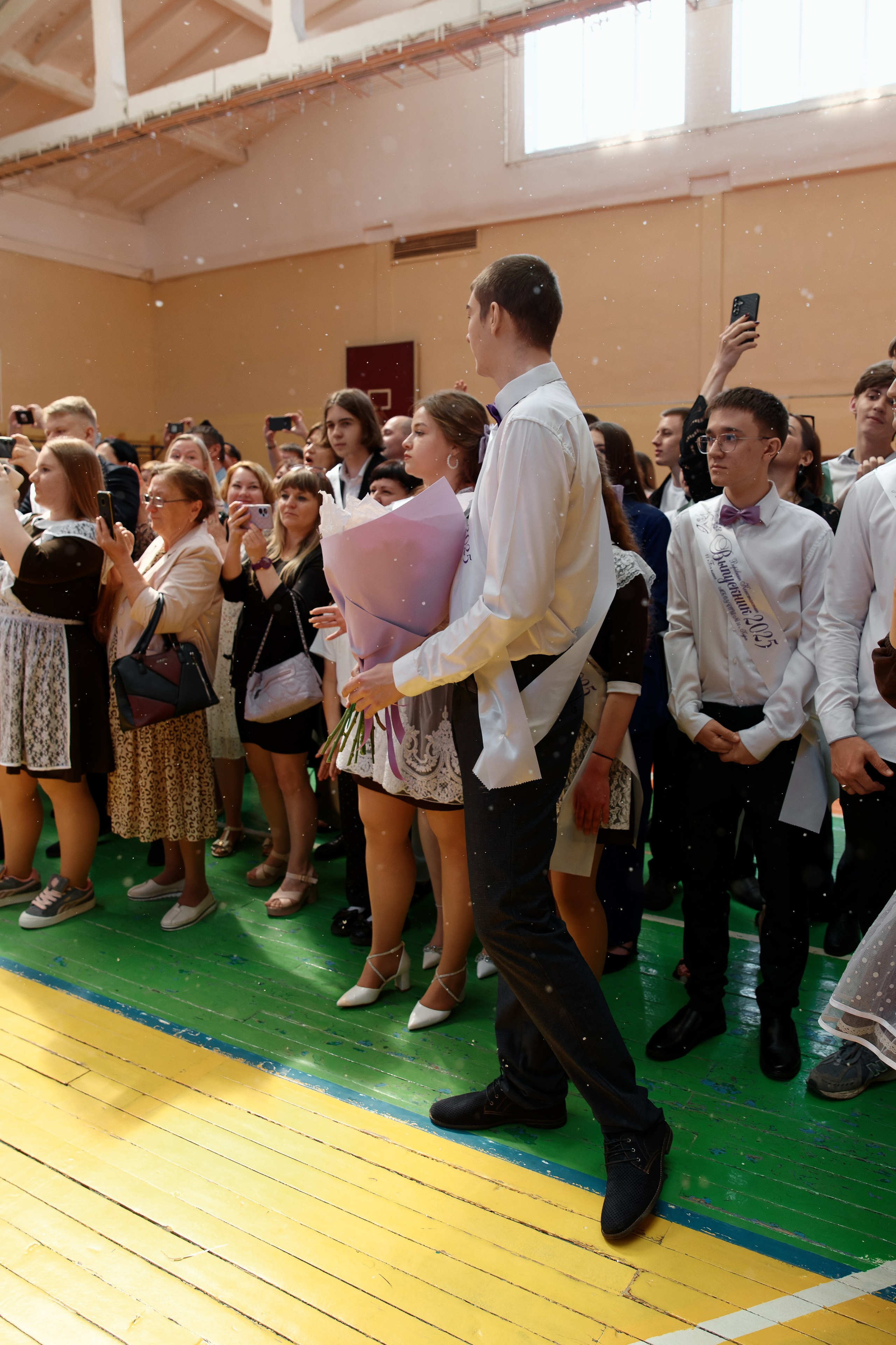 Последний звонок Школа № 42. Семейный фотограф — Макс Белогрудов