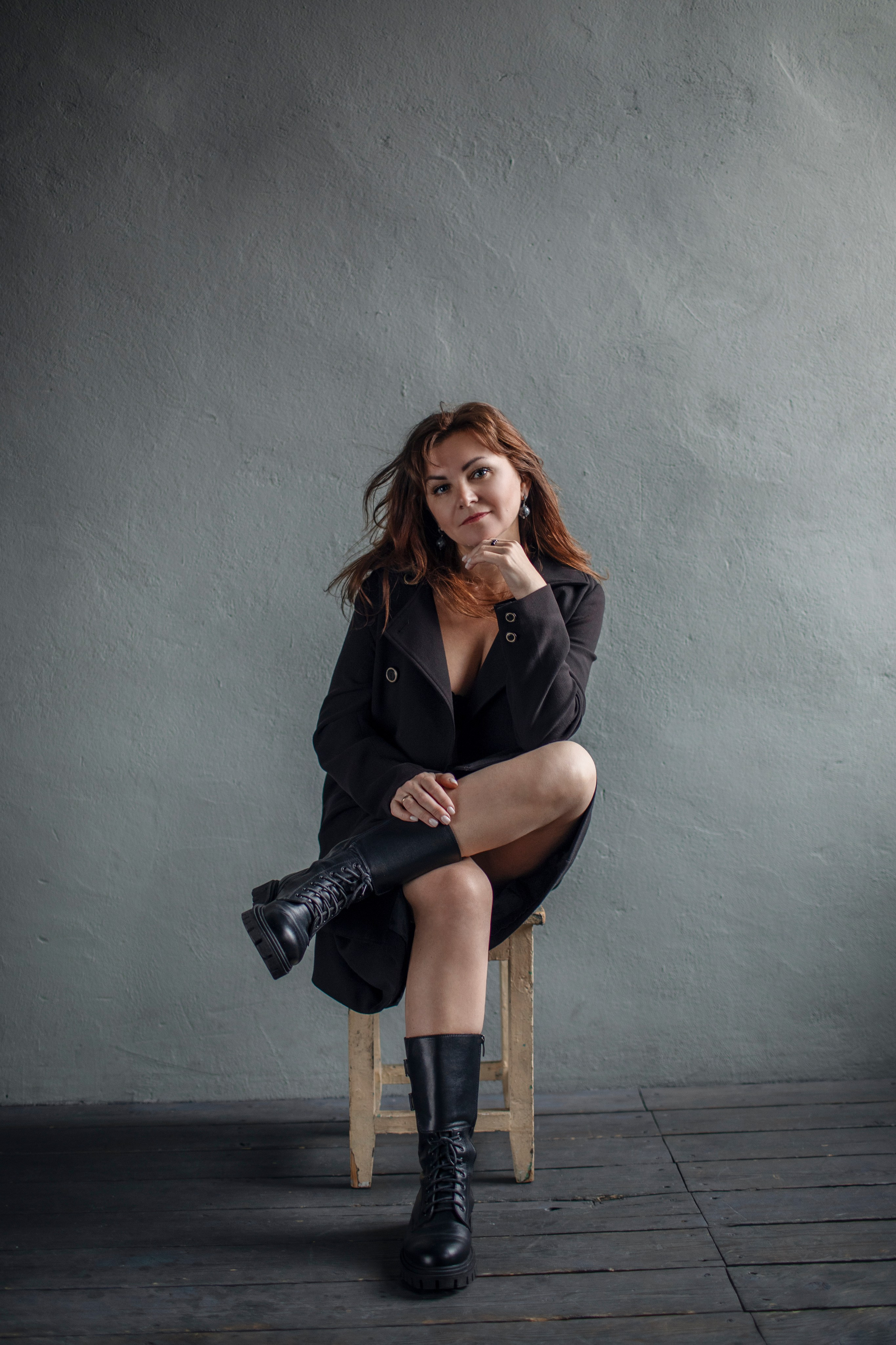 Чёрное пальто/фотодень. Фотограф в Санкт-Петербурге