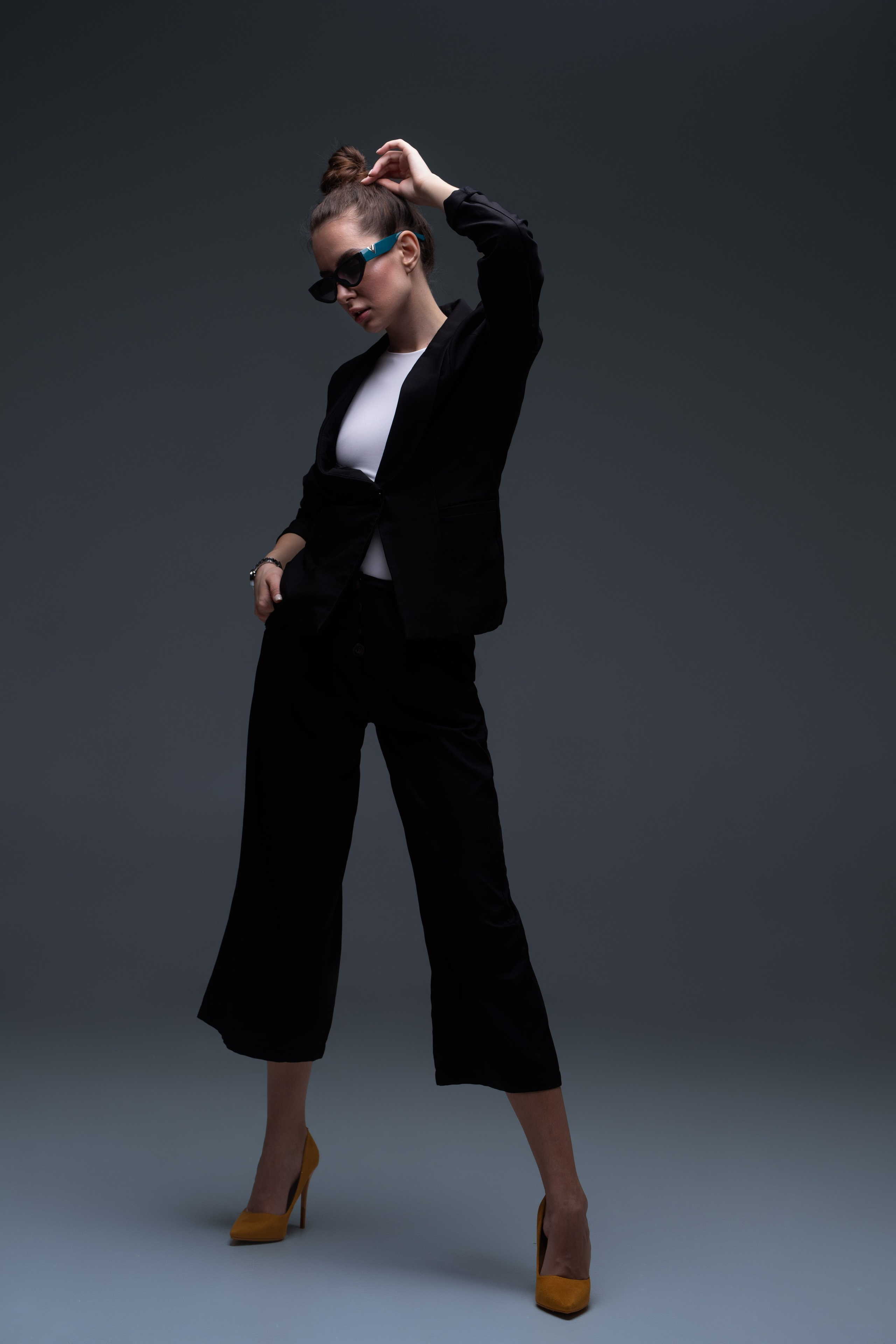 Студийная съемка с Дариной на циклораме в формате для «себя»