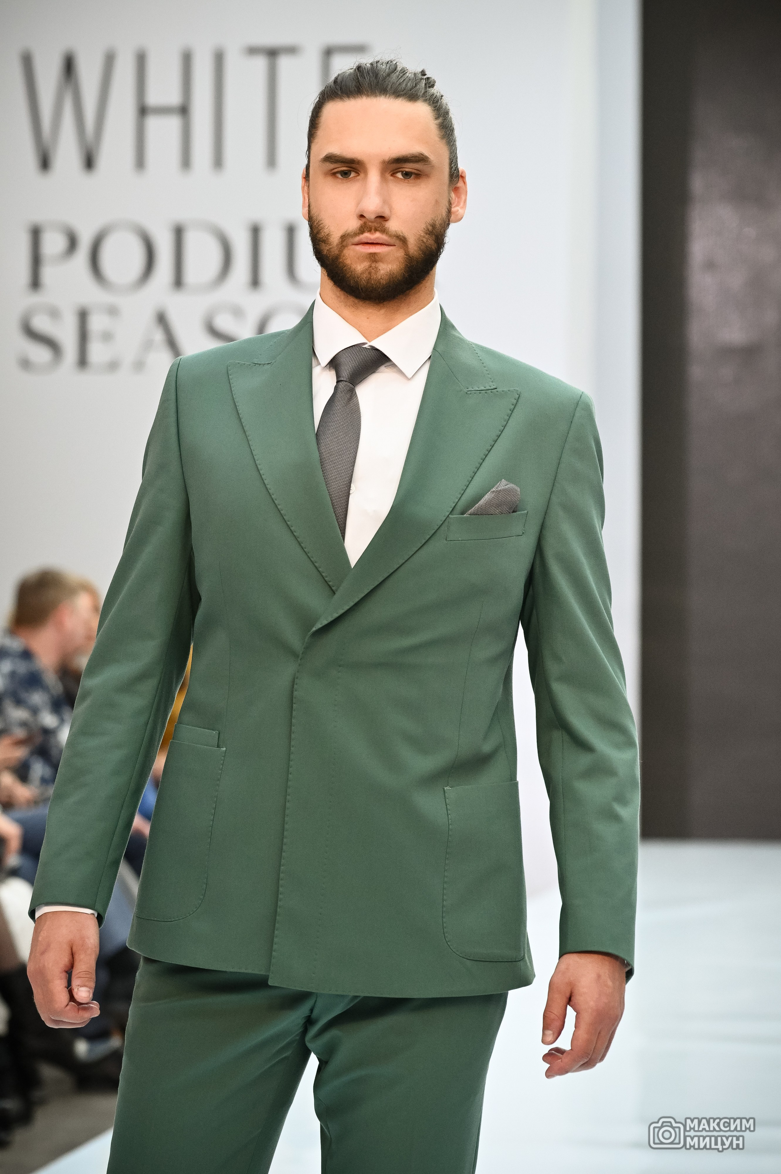 Модные показы. Фотограф Максим Мицун. Портрет, свадьба, репортаж, каталог