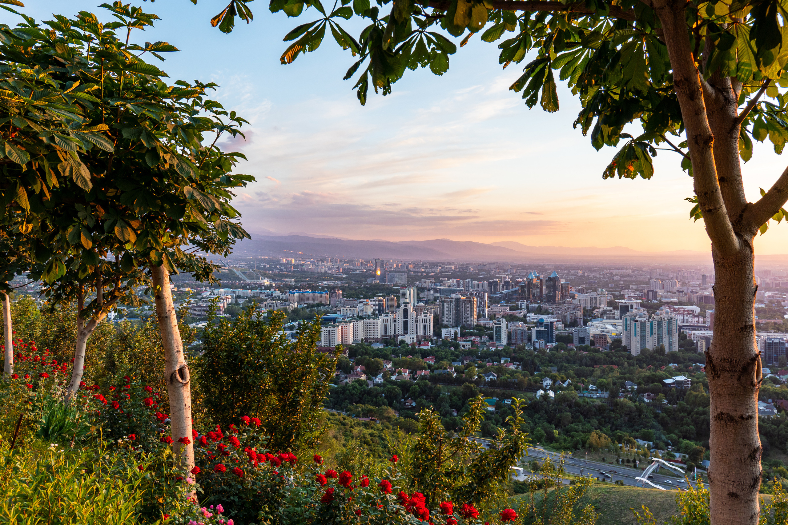 Вид на город Алматы с Кок-Тобе