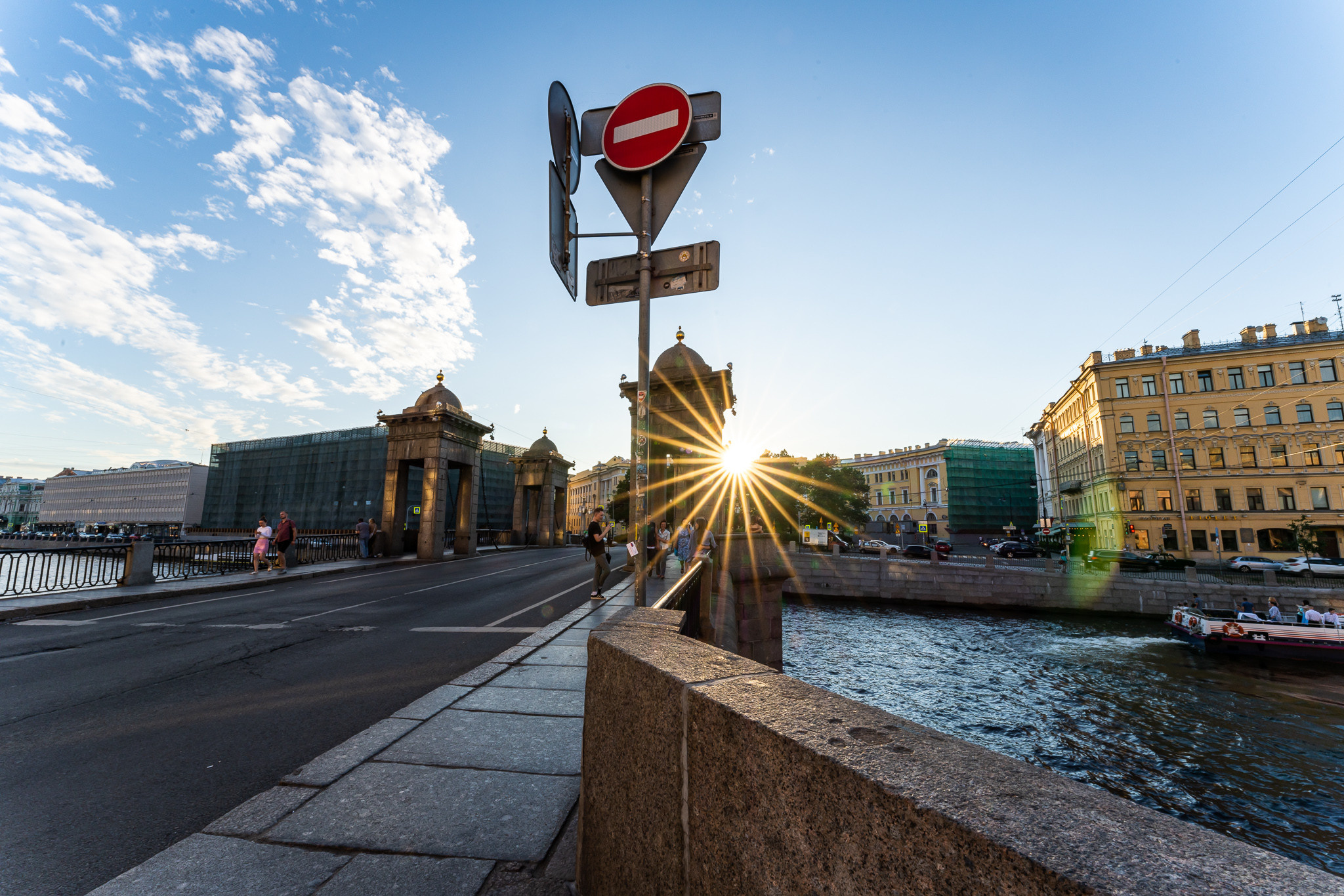 Мост Ломоносова в Санкт-Петербурге