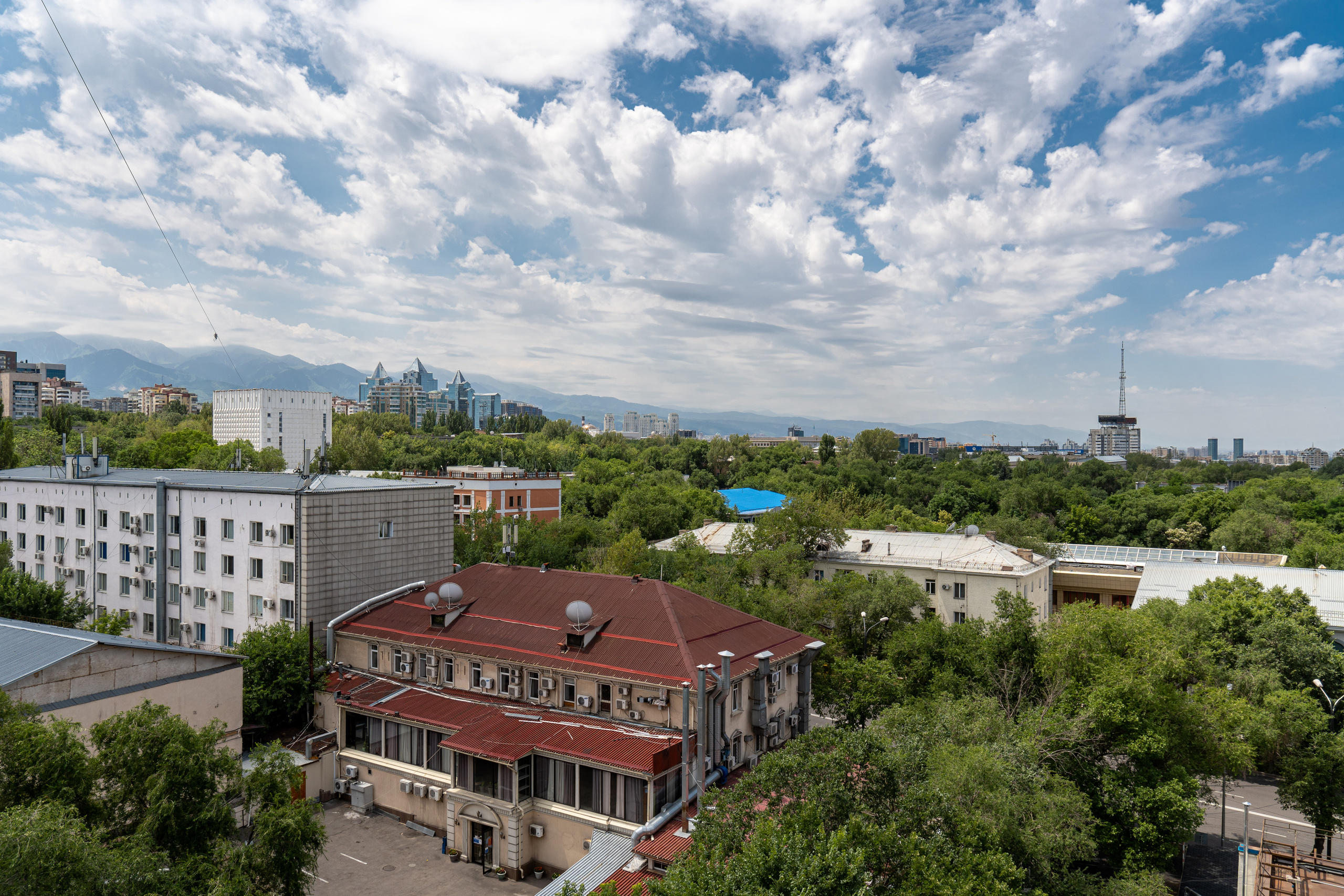 Вид на город Алматы