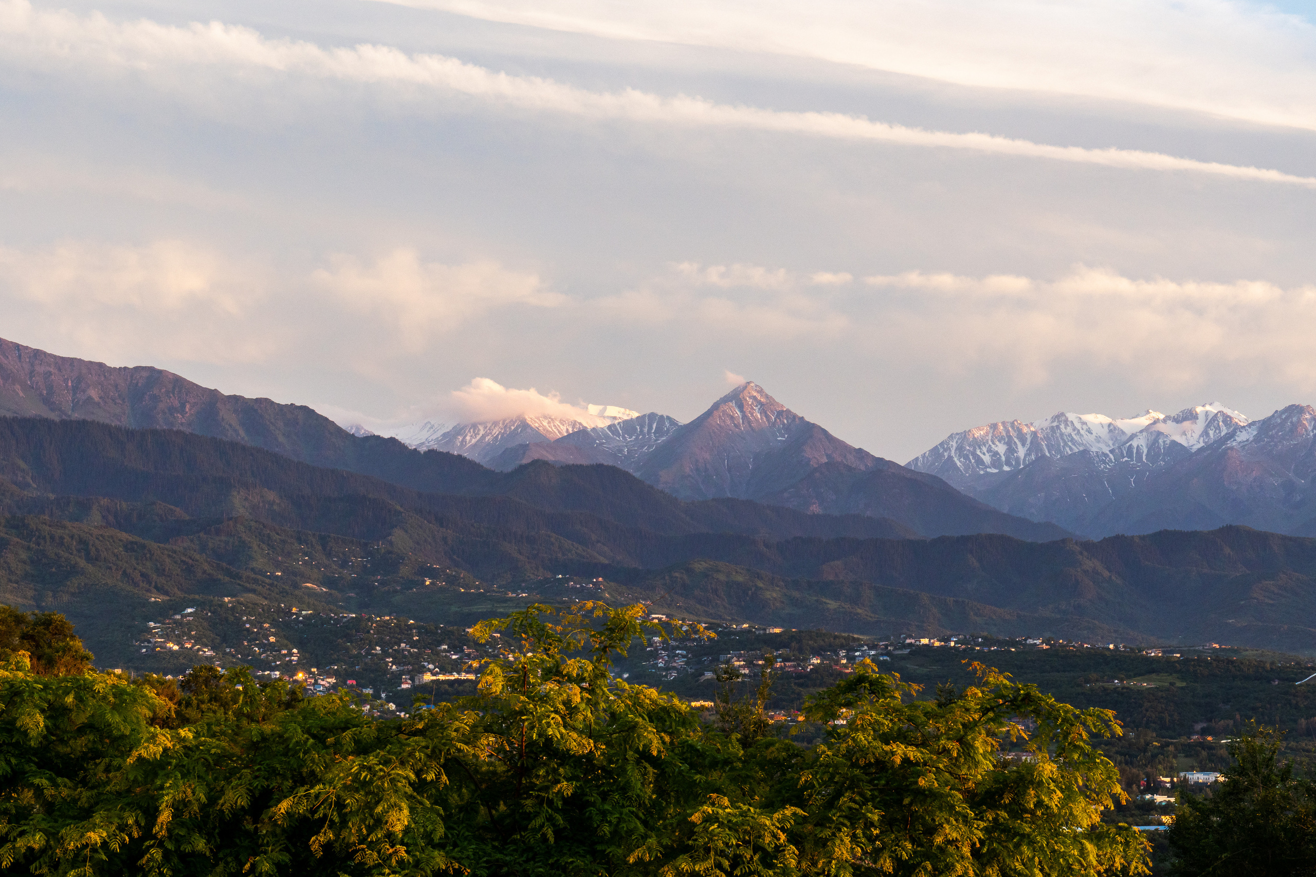 Вид на горы с Кок-Тобе