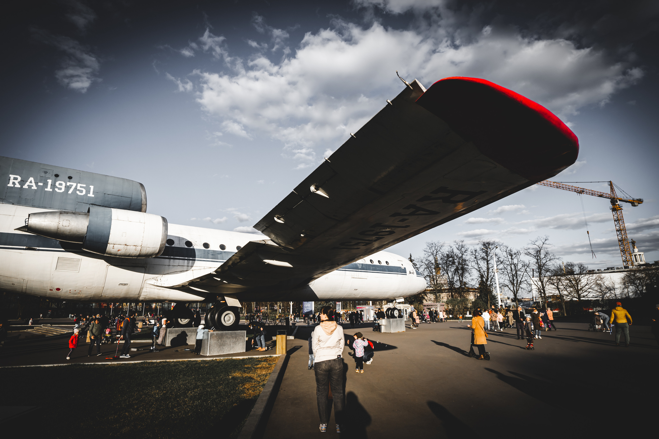 Крыло самолета на ВДНХ