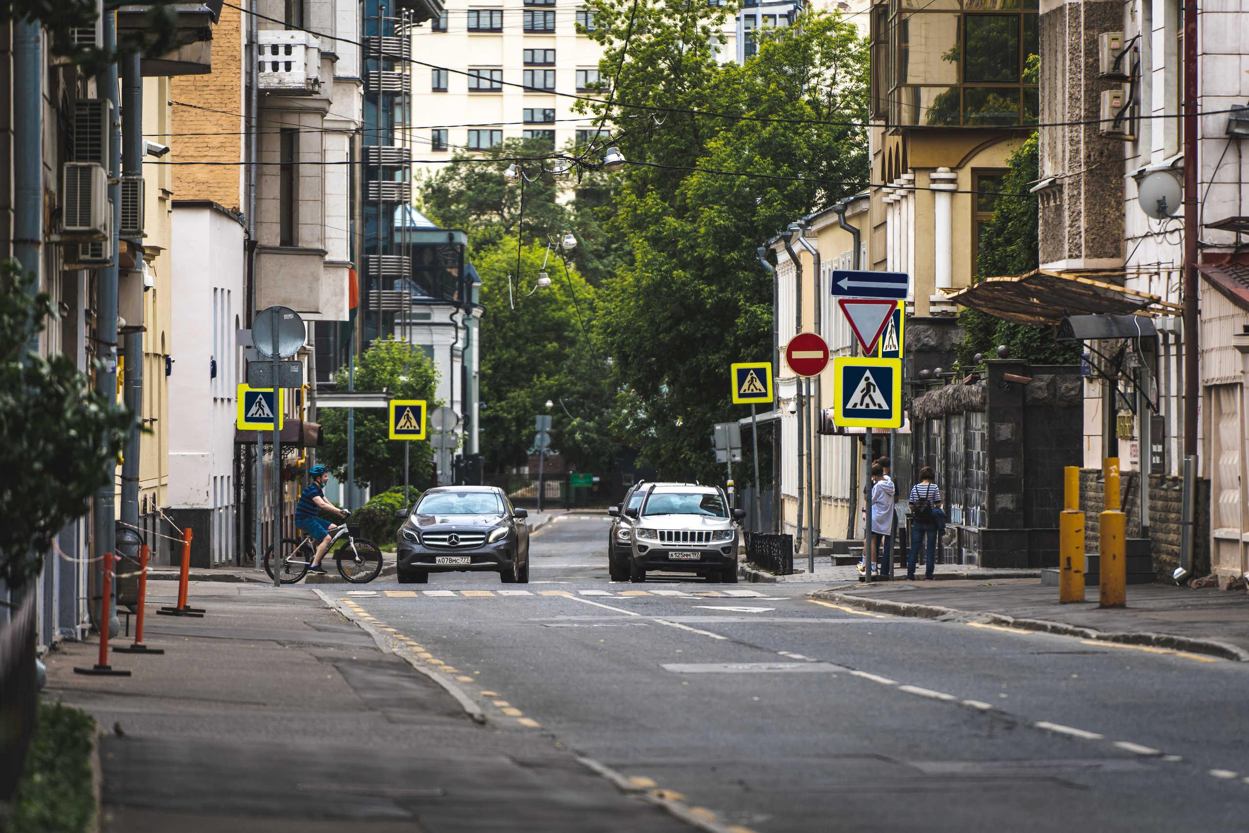 В районе улицы Плющиха в Москве