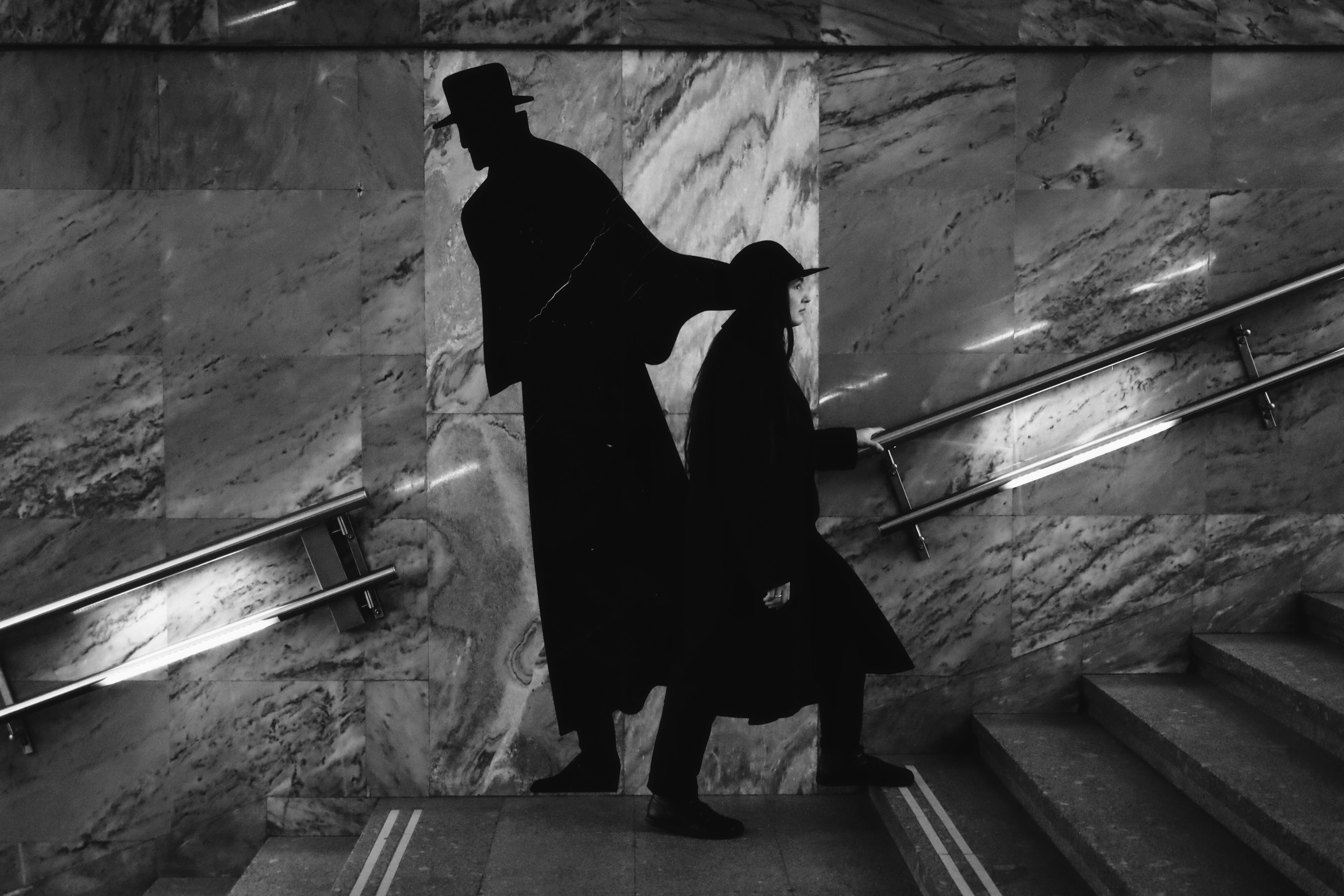 Фотосессия в метро. Kreativniefoto.ru