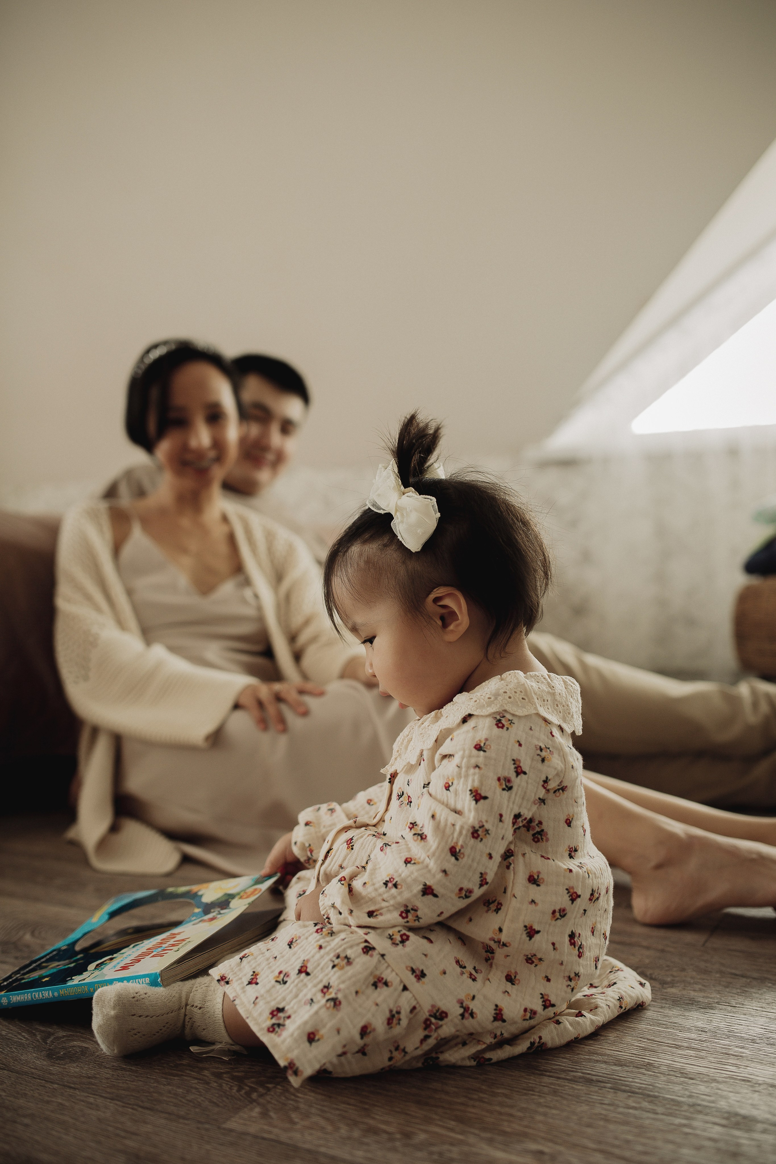 Семейные объятия в родных стенах. Семейный и свадебный фотограф в Саратове Катерина Оленская