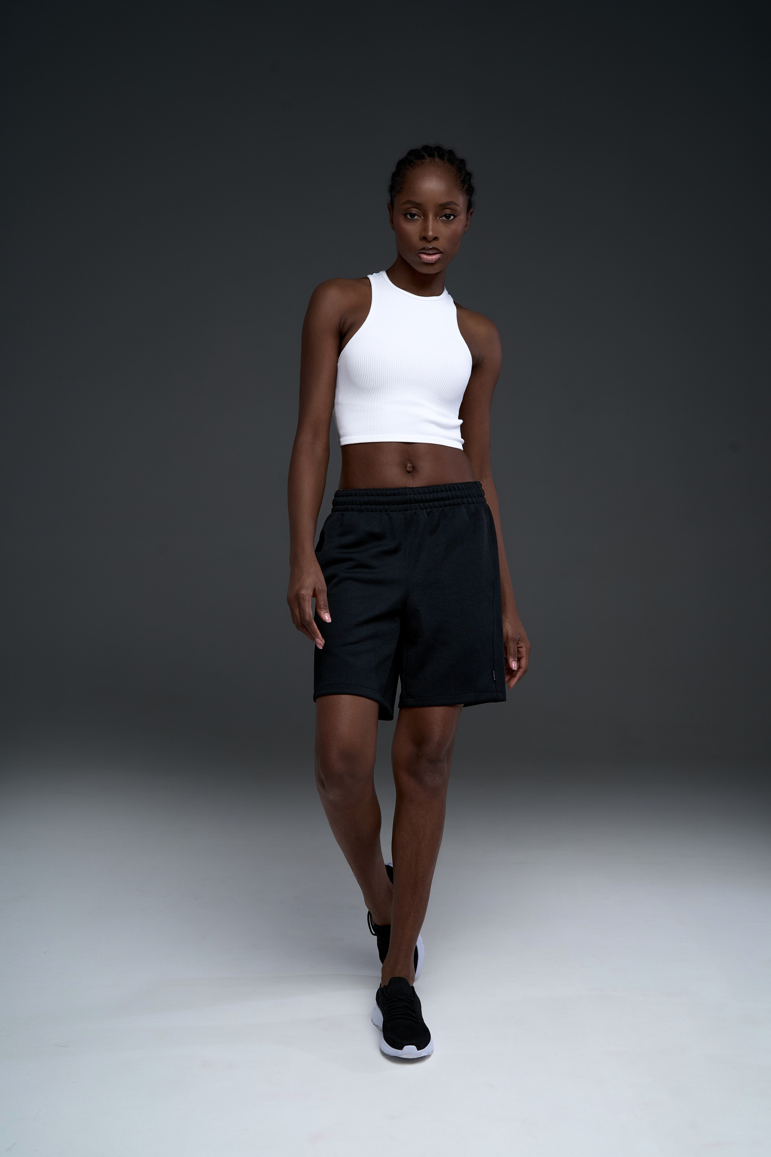 Спортивные футболки. Фотограф для маркетплейсов в Москве