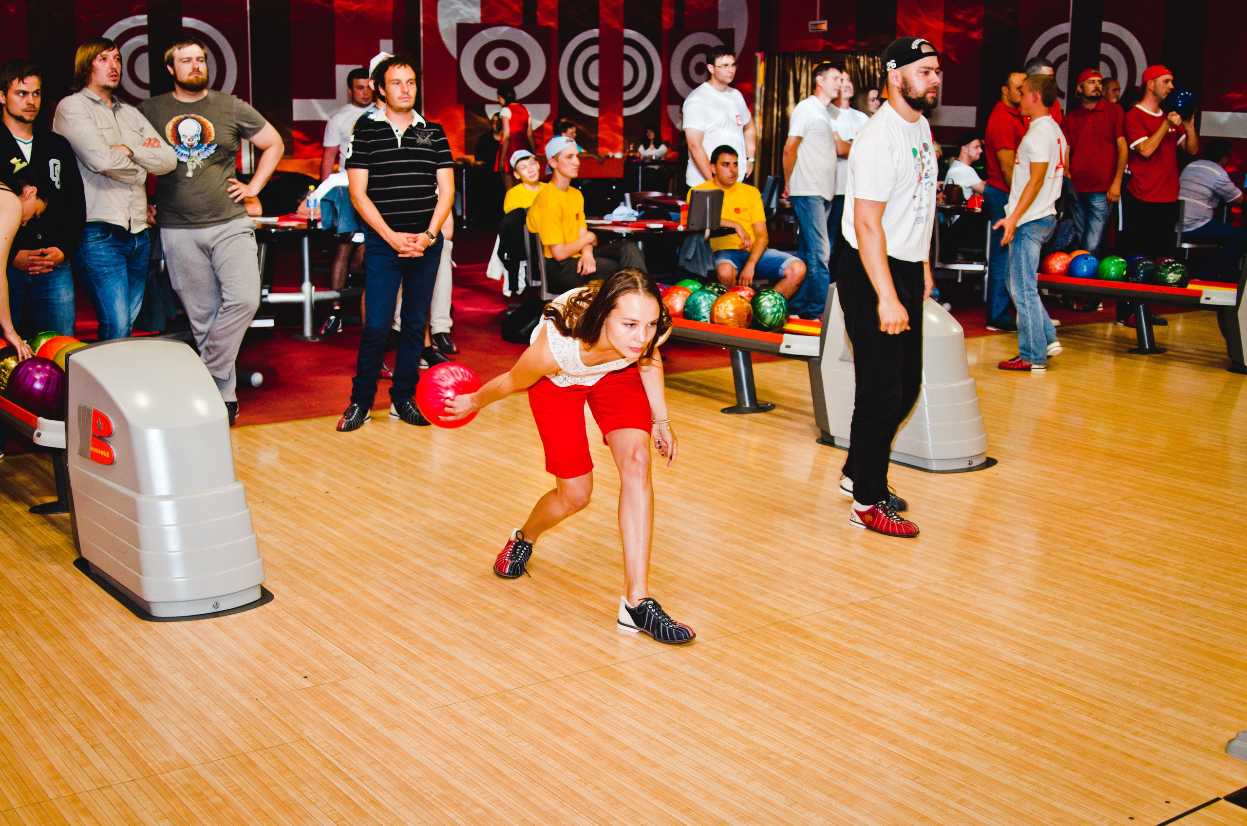 Копоратив.МТС-Теле2-Ростелеком.Боулинг. Свадебный и семейный фотограф Денис Лукьянов в Краснодаре, Краснодарском крае и Республике Крым