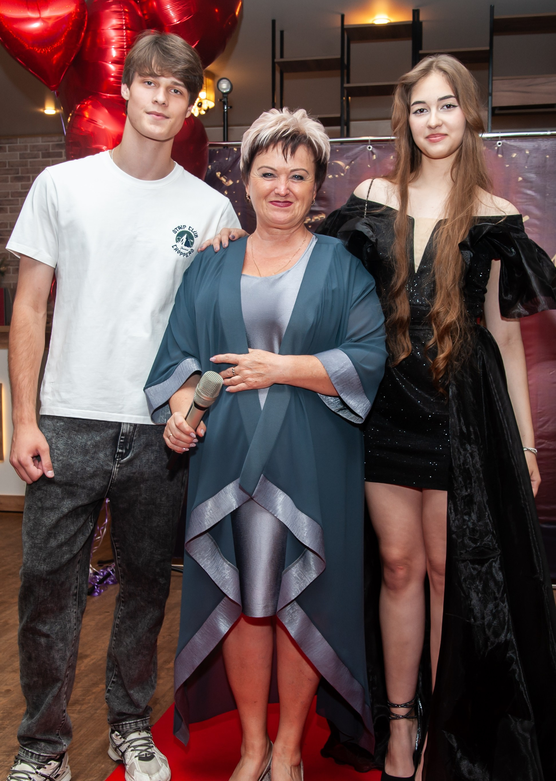 Выпускной МАОУ СОШ № 17 им. Эдуарда Есаяна. Свадебный и семейный фотограф Денис Лукьянов в Краснодаре, Краснодарском крае и Республике Крым