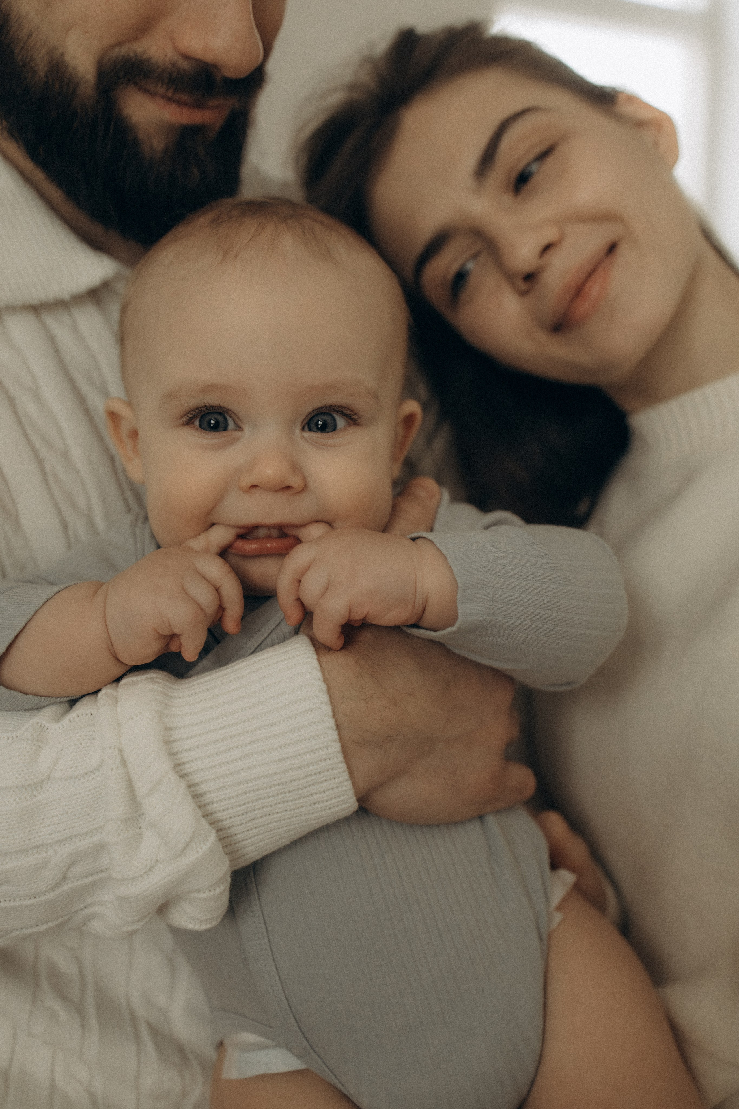 Семейная фотосессия в студии. Семейный фотограф Москва Юлиана Фетисова