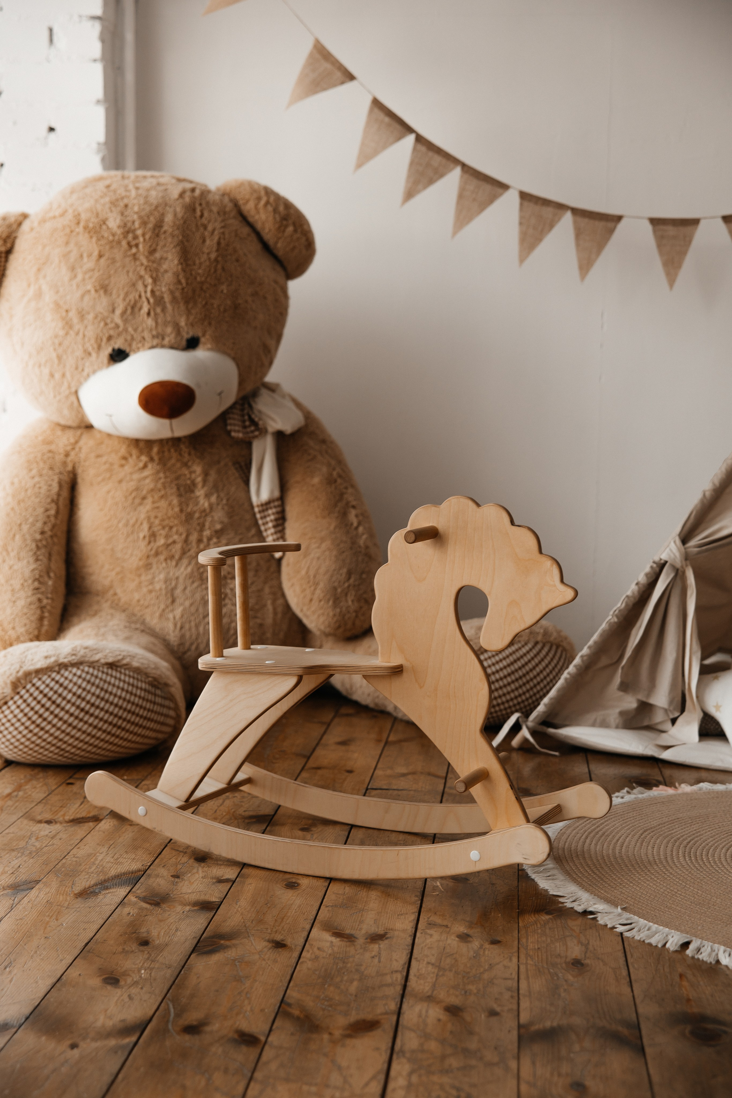 Лотос. Фотостудия 220 — первая в Чите фотостудия, предназначенная для работы