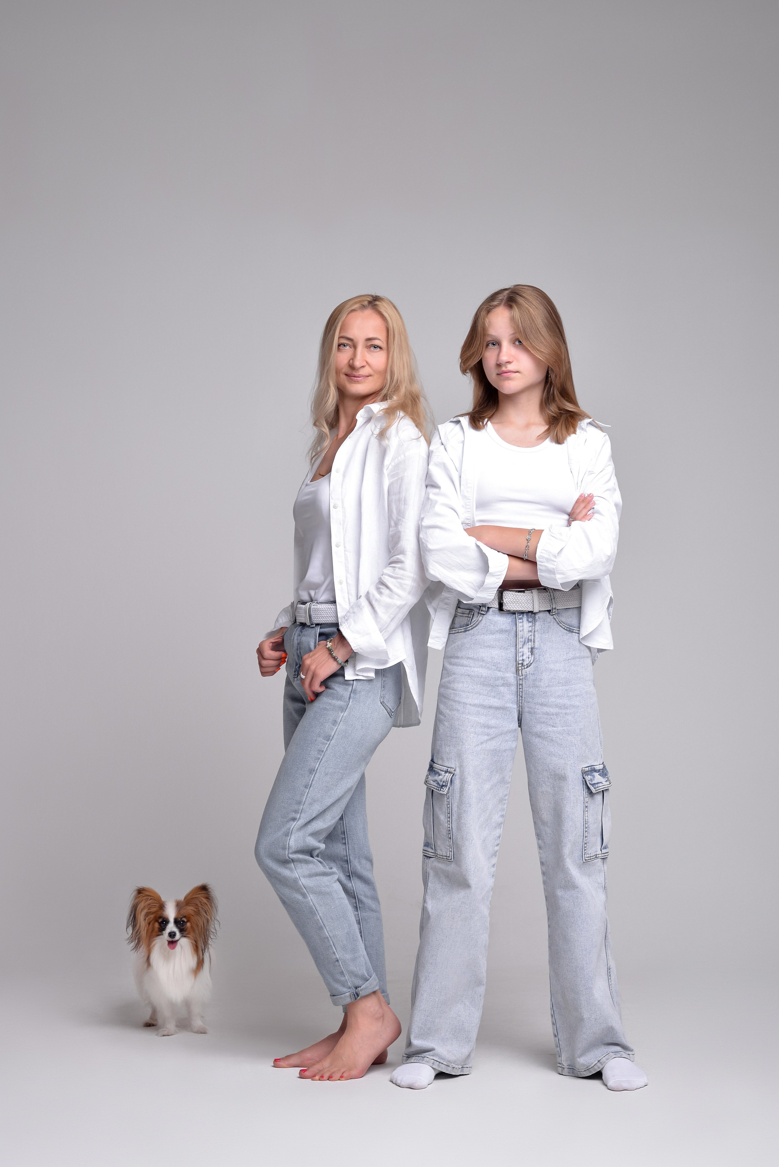 Таня и Настя и Чеси в Точке. Семейный и свадебный фотограф Галина Абакумова, фотосессии в Белгороде