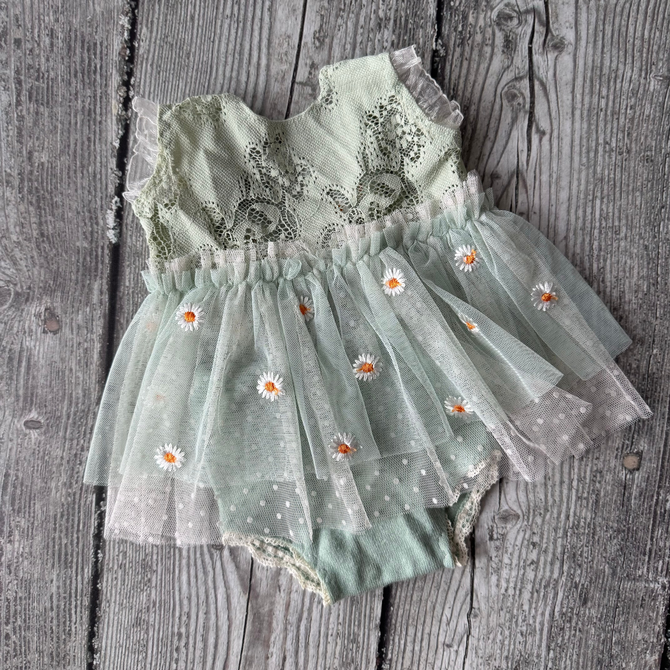 Костюмы и аксессуары для фотосессии новорожденных | Реквизит для съемки newborn в Москве. Фотосессия новорожденных в Москве и Московской области | Профессиональный фотограф newborn — Татьяна Иванова