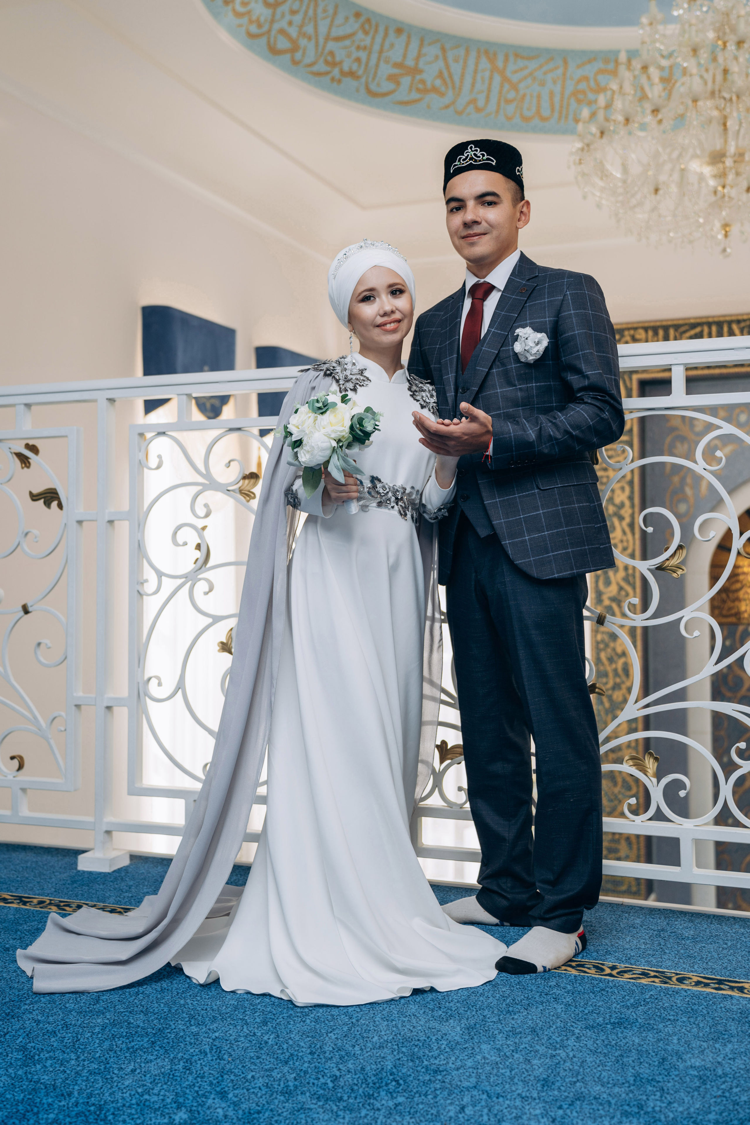 никах в мечети Иман Нуры, фотосессия в мечети Иман Нуры, фотограф на никах в Казани Ranas4you, образ невесты на никах, завязывание платка Казань, платье на никах Казань