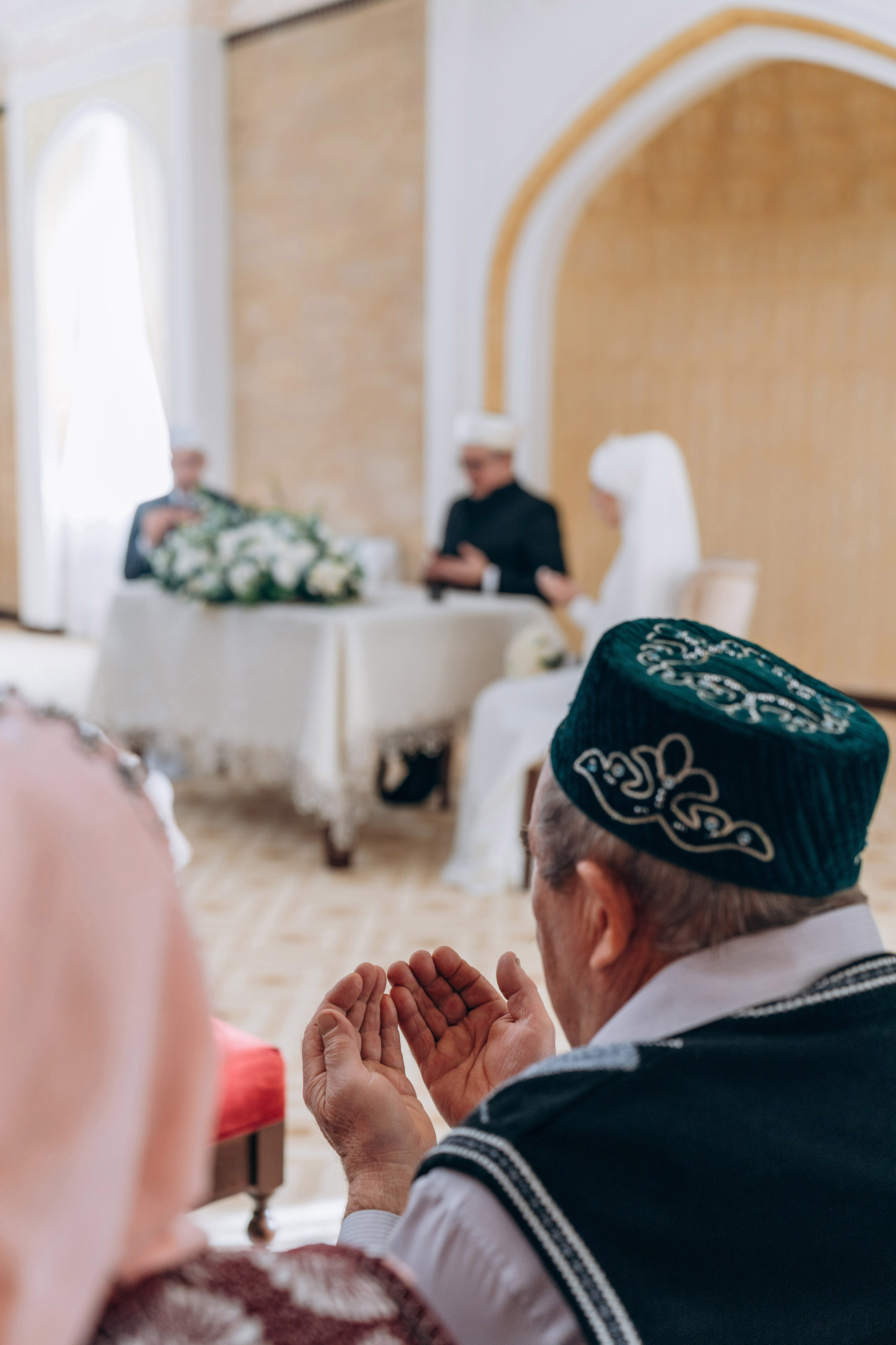 никах в мечети Ахмадзаки,  фотосессия в мечети Ахмадзаки, фотограф на никах Казань Ranas4you, образ невесты на никах, завязывание платка Казань, платье на никах Казань, фотограф на мусульманские свадьбы Ranas4you