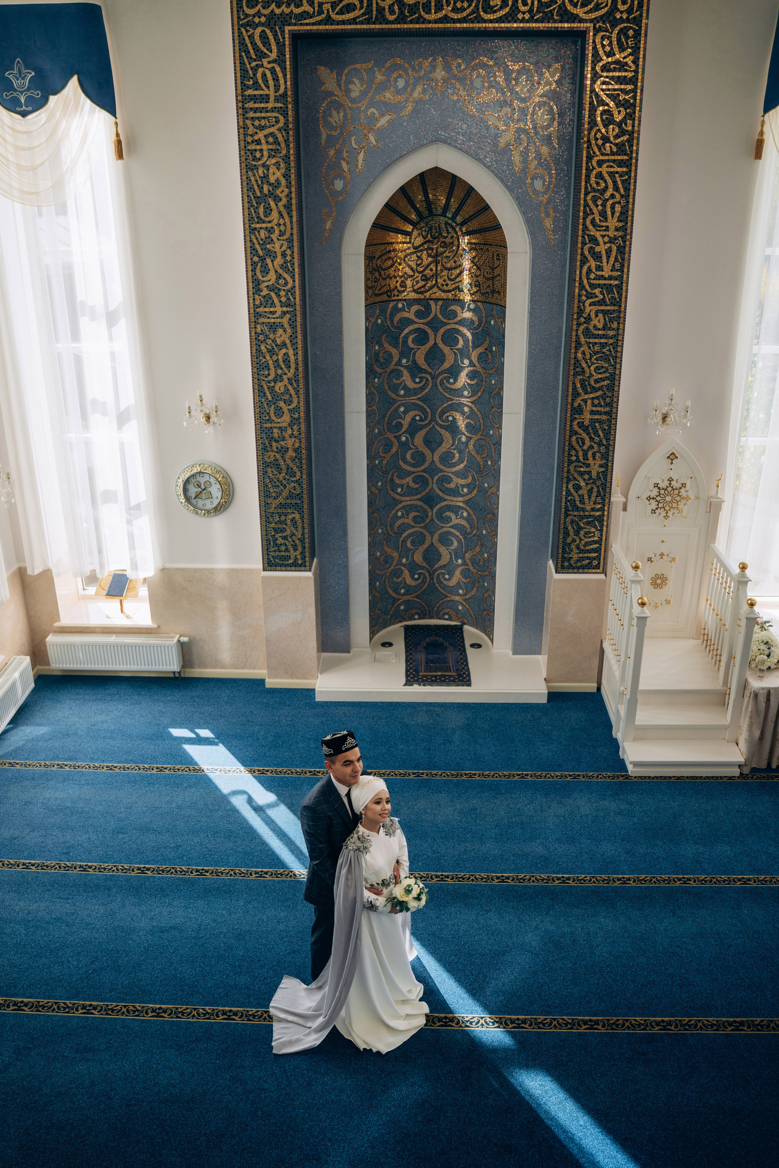 никах в мечети Иман Нуры, фотосессия в мечети Иман Нуры, фотограф на никах в Казани Ranas4you, образ невесты на никах, завязывание платка Казань, платье на никах Казань