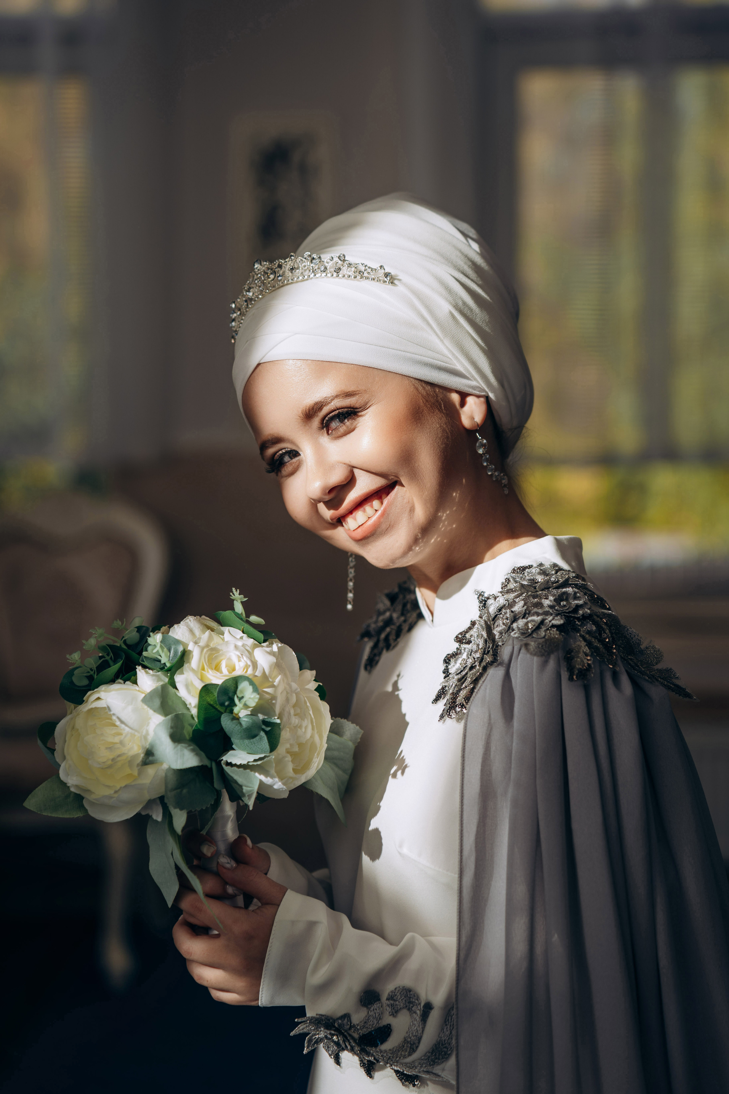 никах в мечети Иман Нуры, фотосессия в мечети Иман Нуры, фотограф на никах в Казани Ranas4you, образ невесты на никах, завязывание платка Казань, платье на никах Казань