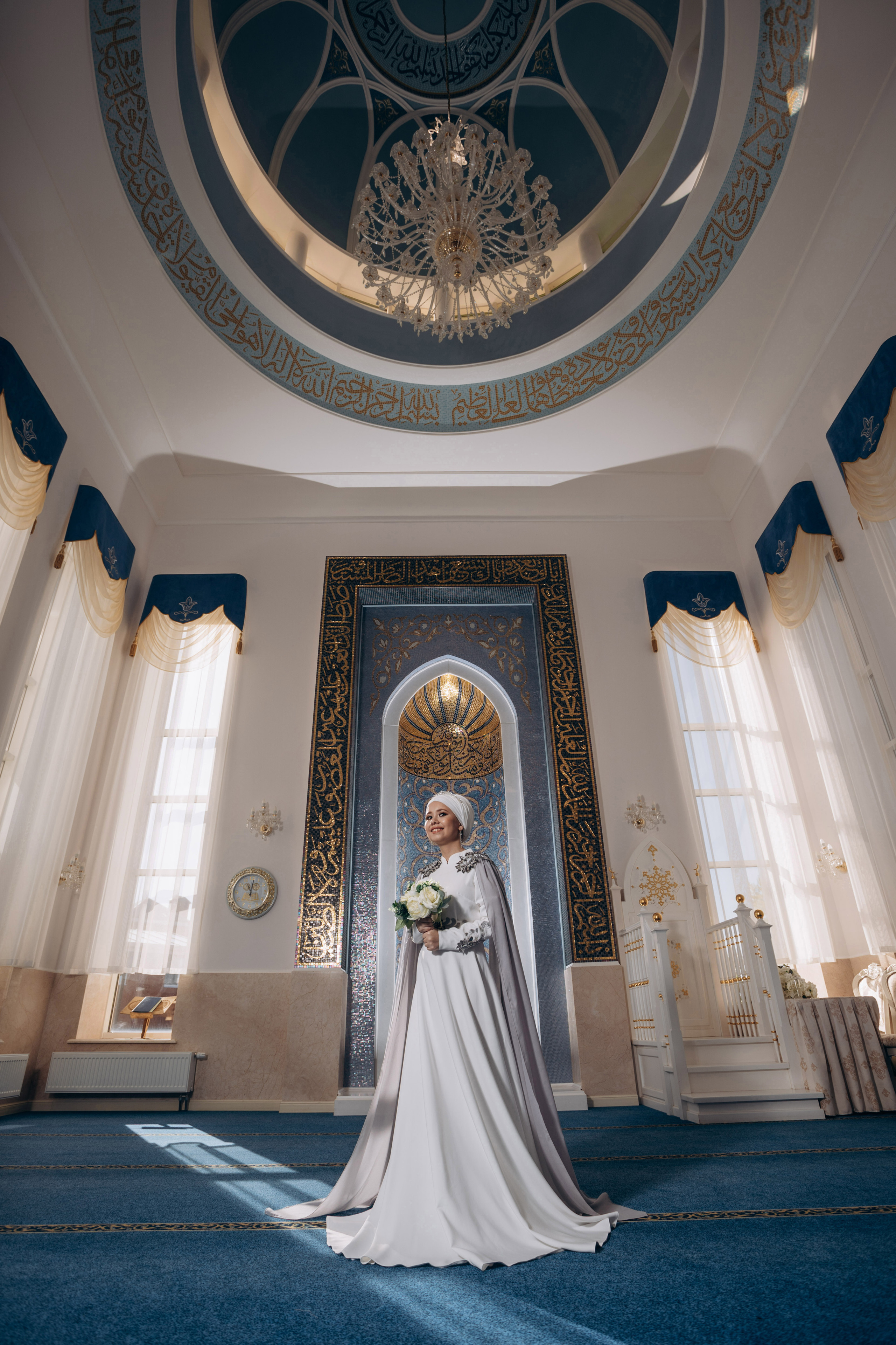 никах в мечети Иман Нуры, фотосессия в мечети Иман Нуры, фотограф на никах в Казани Ranas4you, образ невесты на никах, завязывание платка Казань, платье на никах Казань
