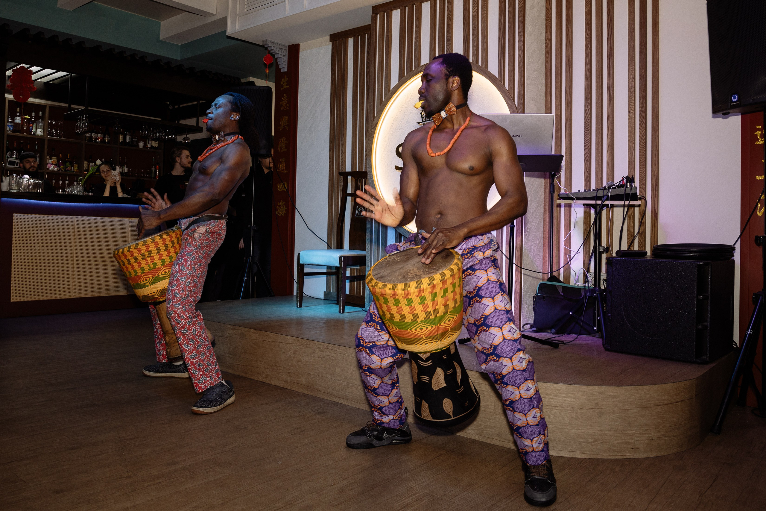 Вечеринка в кафе Sinlun. Фотограф Юлия Мальцева