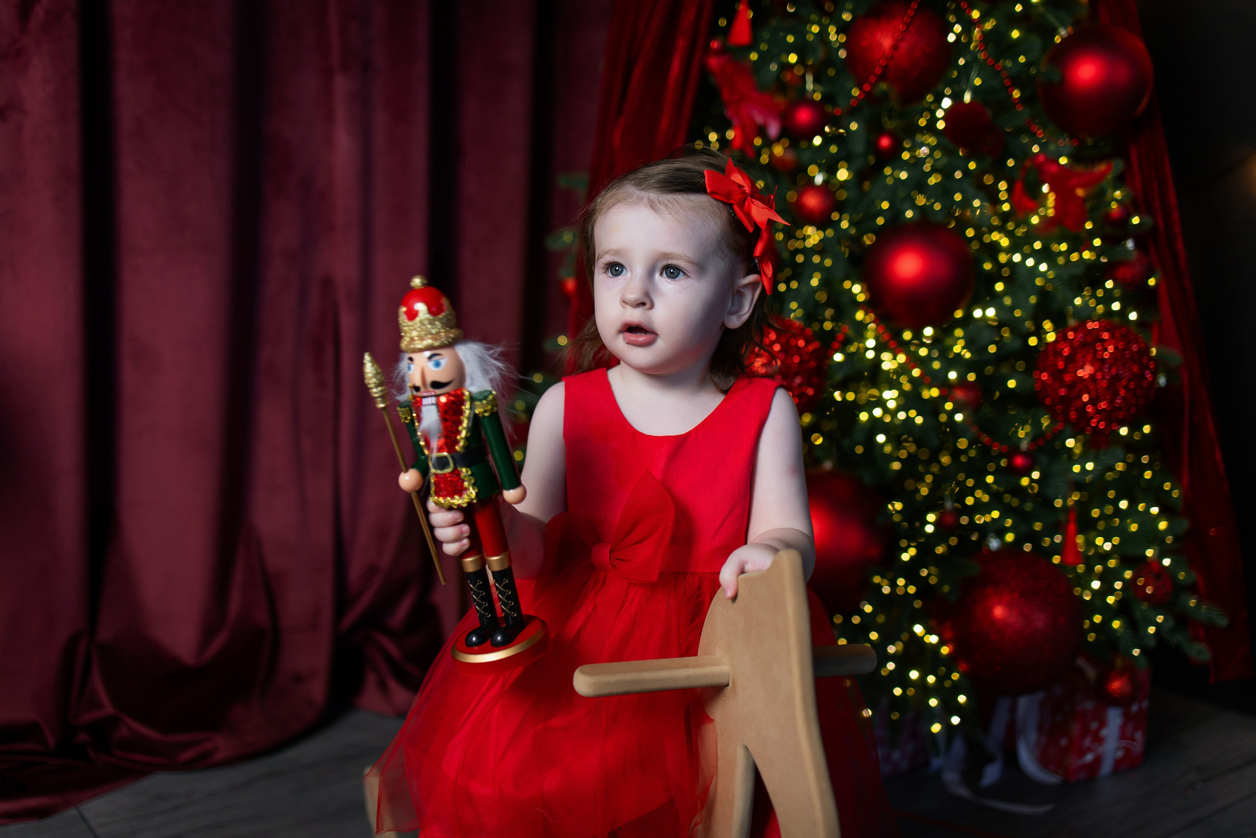 Ваши фотографии. Интерьерная фотостудия Background в Омске