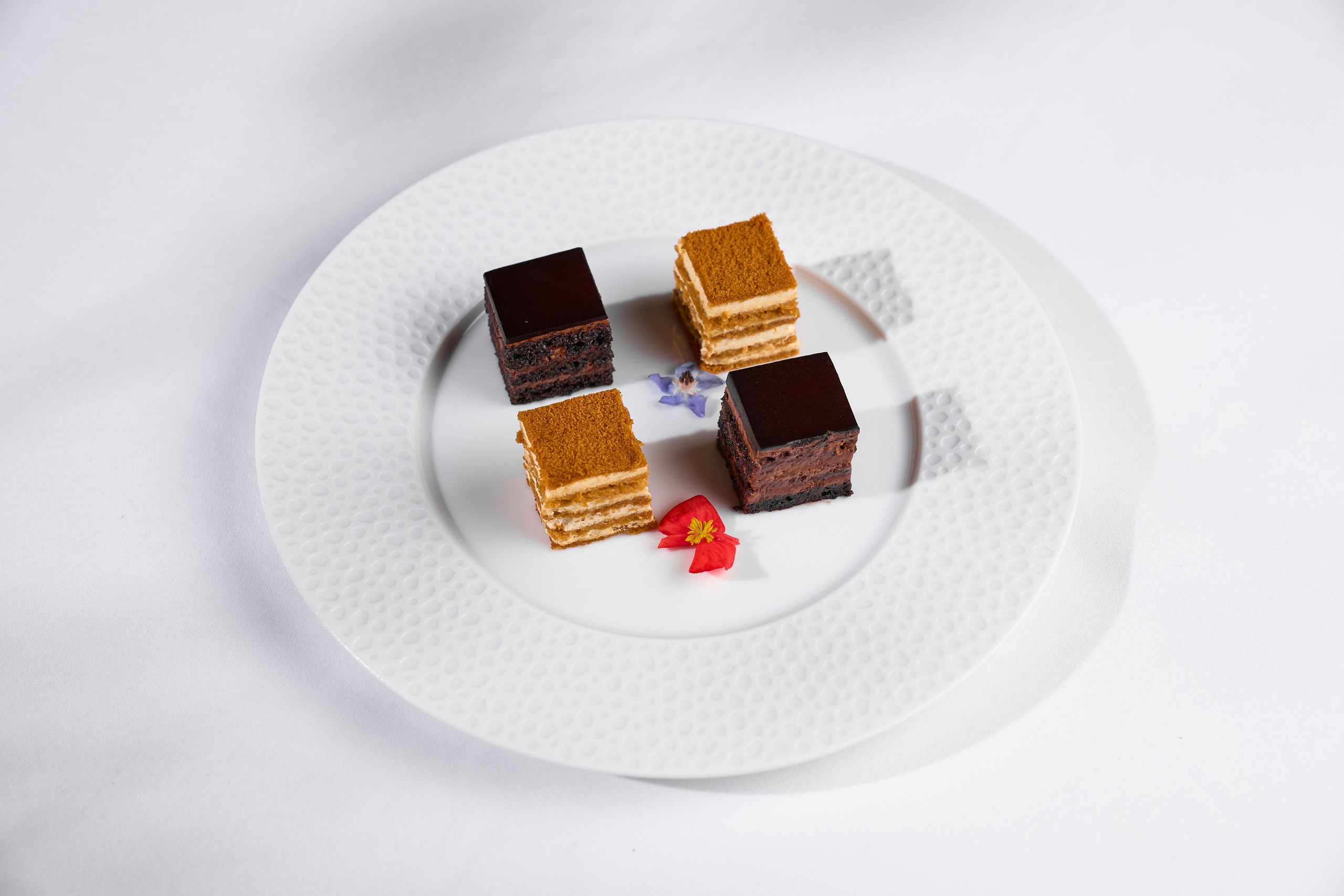 COSMOS ITALY — СЪЕМКА МЕНЮ