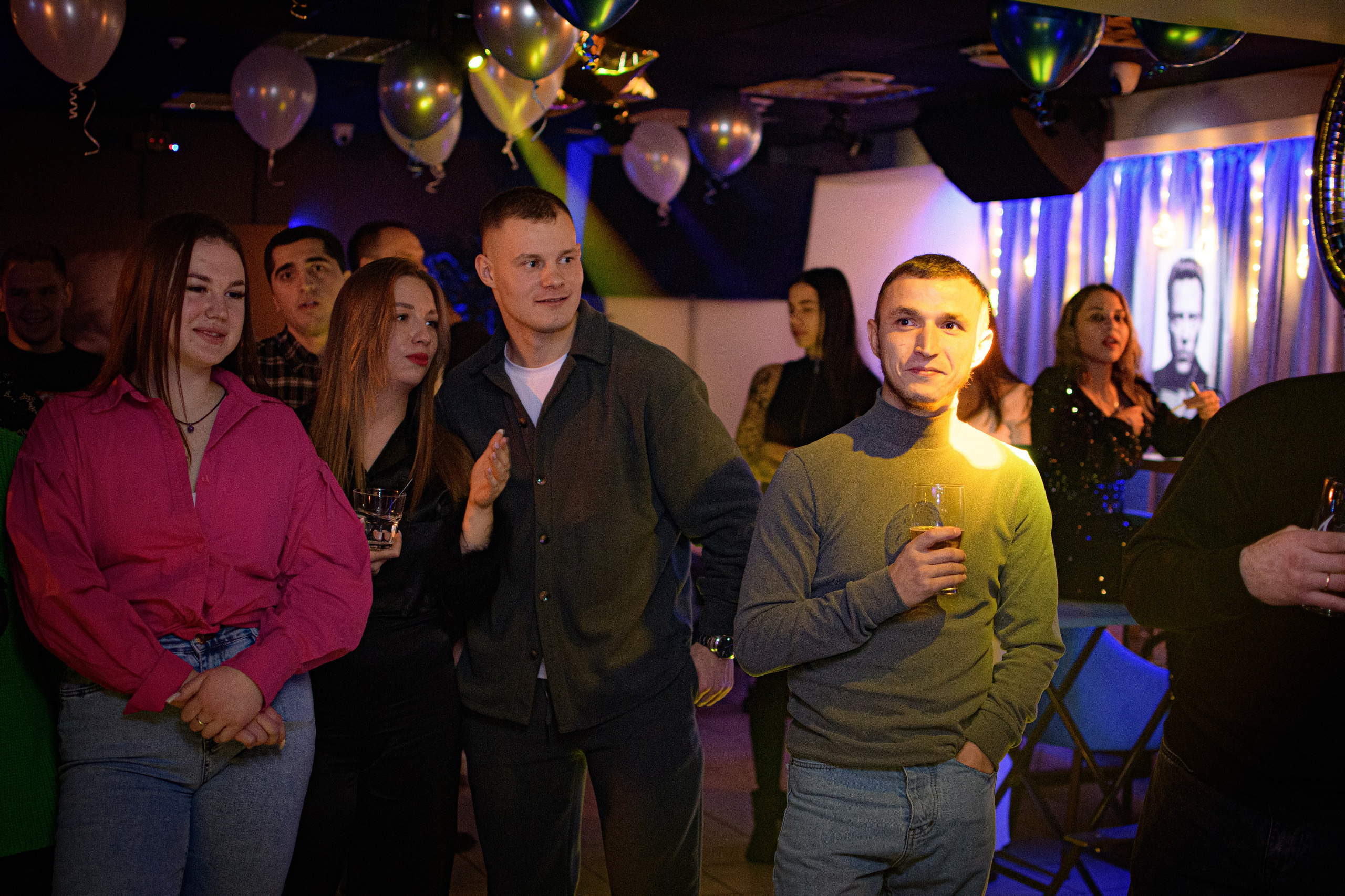 HOLLYWOOD / 6 YEARS. Photokarish