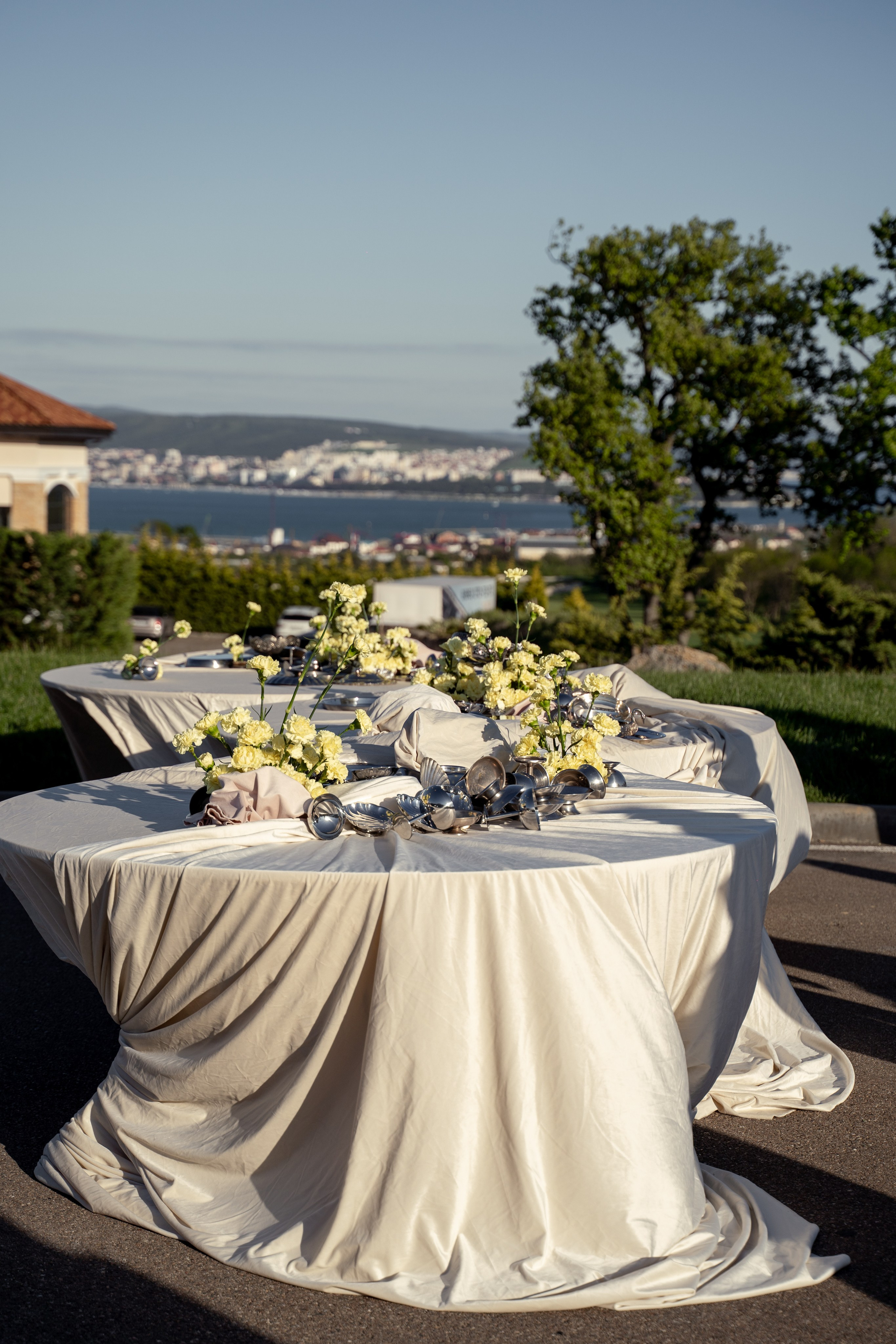 декоратор Геленджика оформил свадьбу