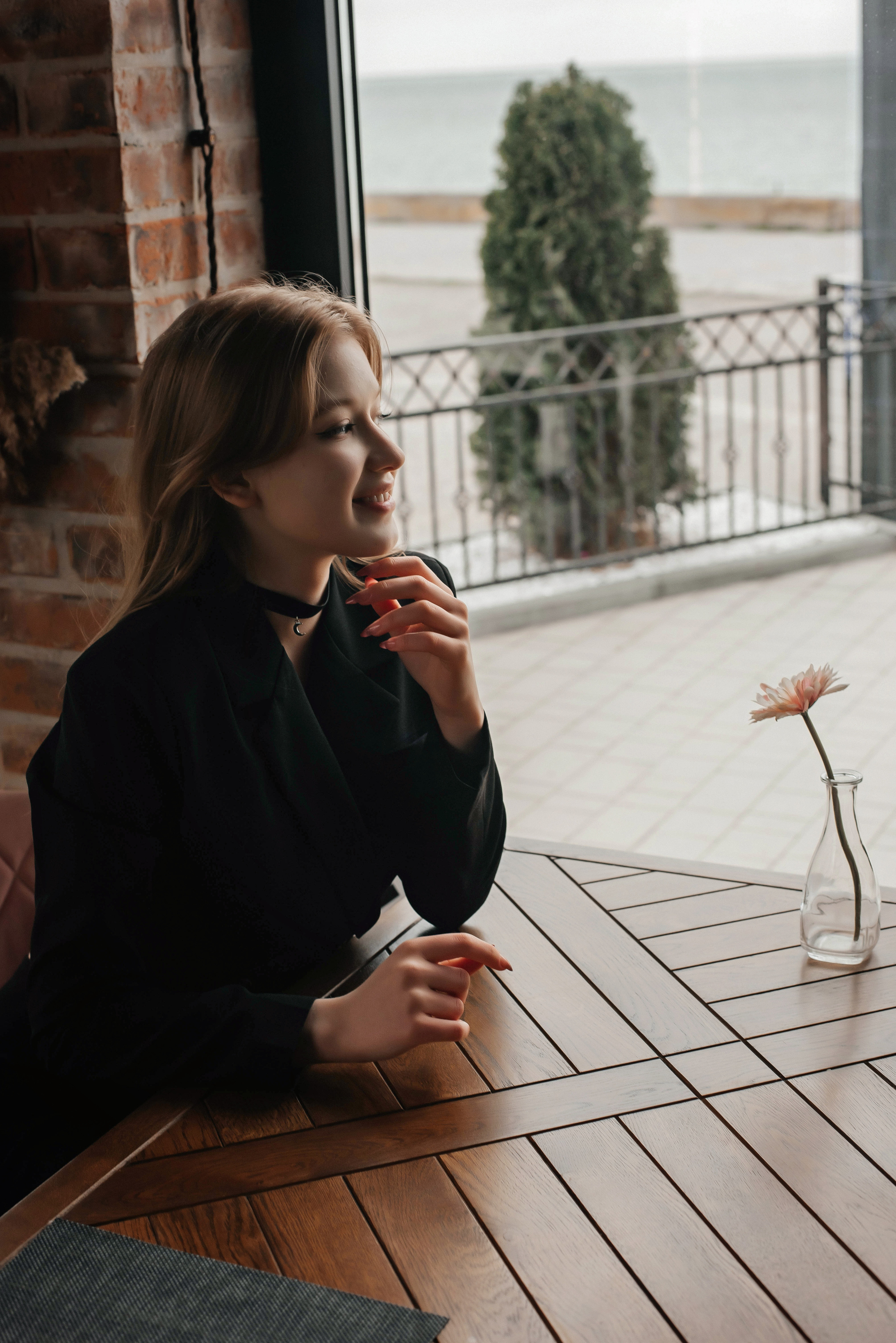 Мирослава прогулка. Детский и семейный фотограф выпускной альбом Приморско-Ахтарск