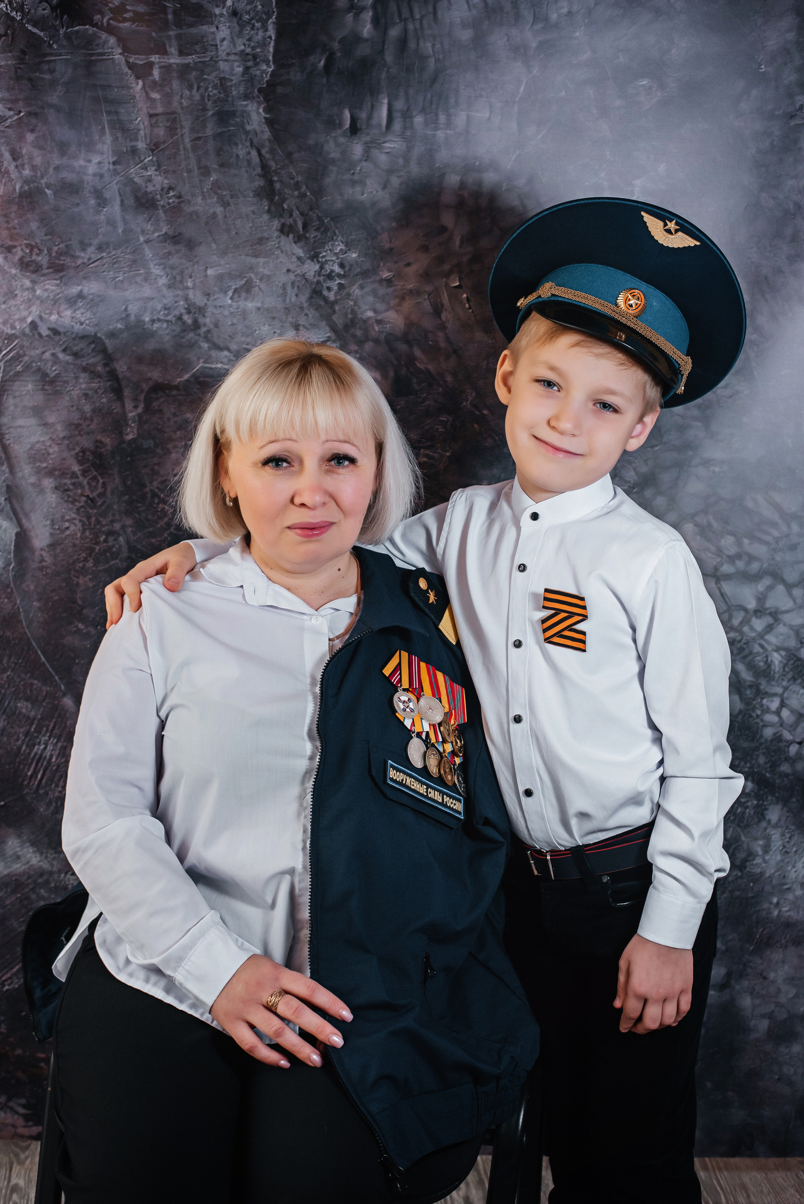 Фотовыставка «Жены Героев». Детский и семейный фотограф выпускной альбом Приморско-Ахтарск