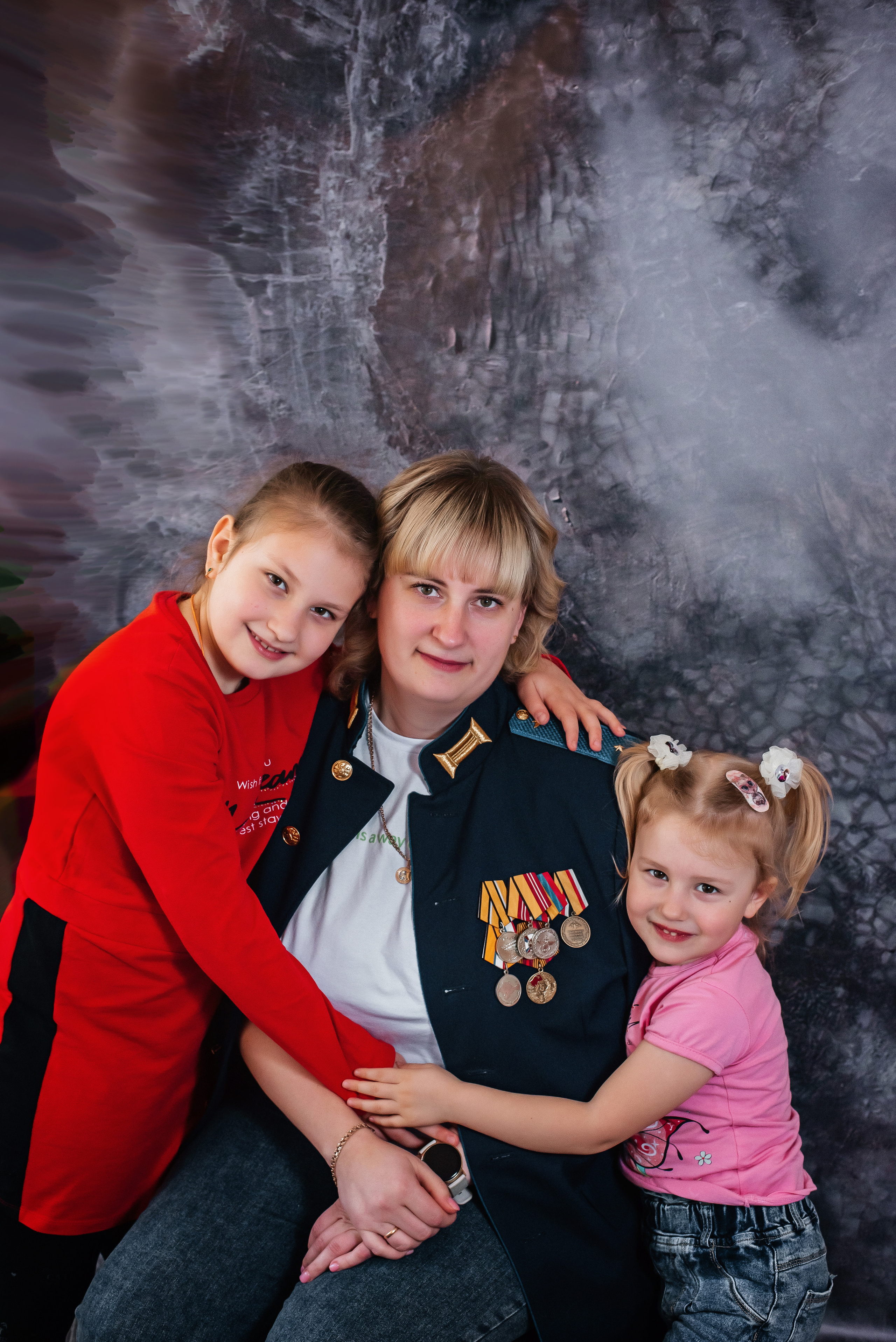 Фотовыставка «Жены Героев». Детский и семейный фотограф выпускной альбом Приморско-Ахтарск